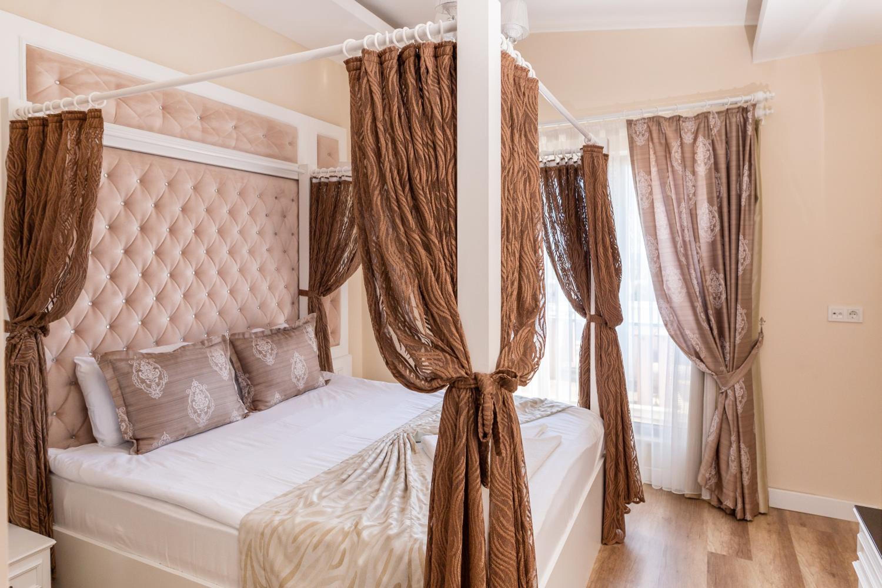 Microyal Hotel - Image 22