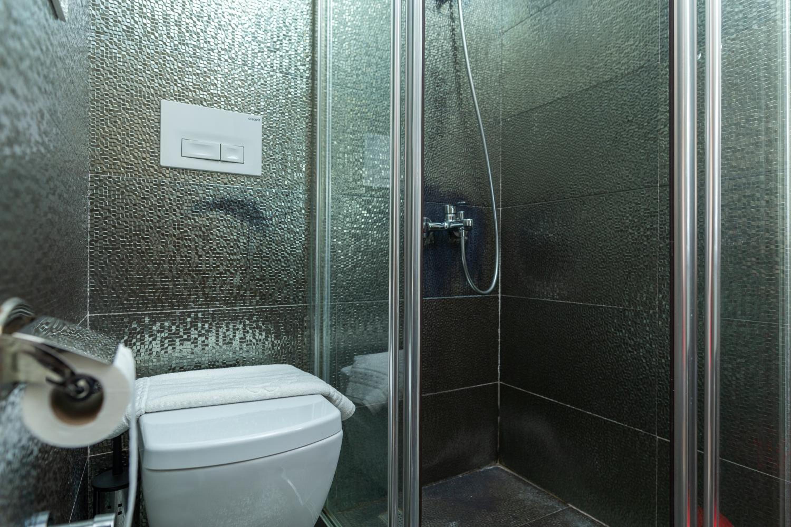 Microyal Hotel - Image 6