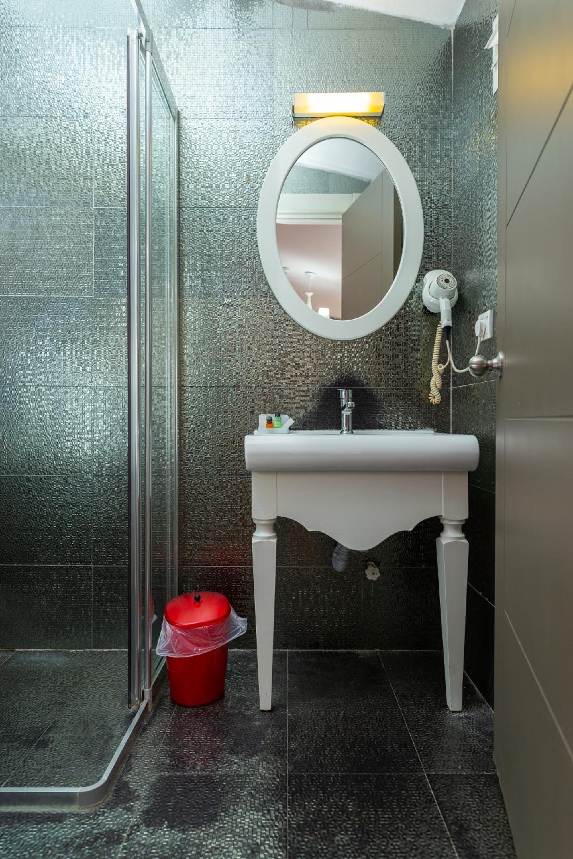 Microyal Hotel - Image 50