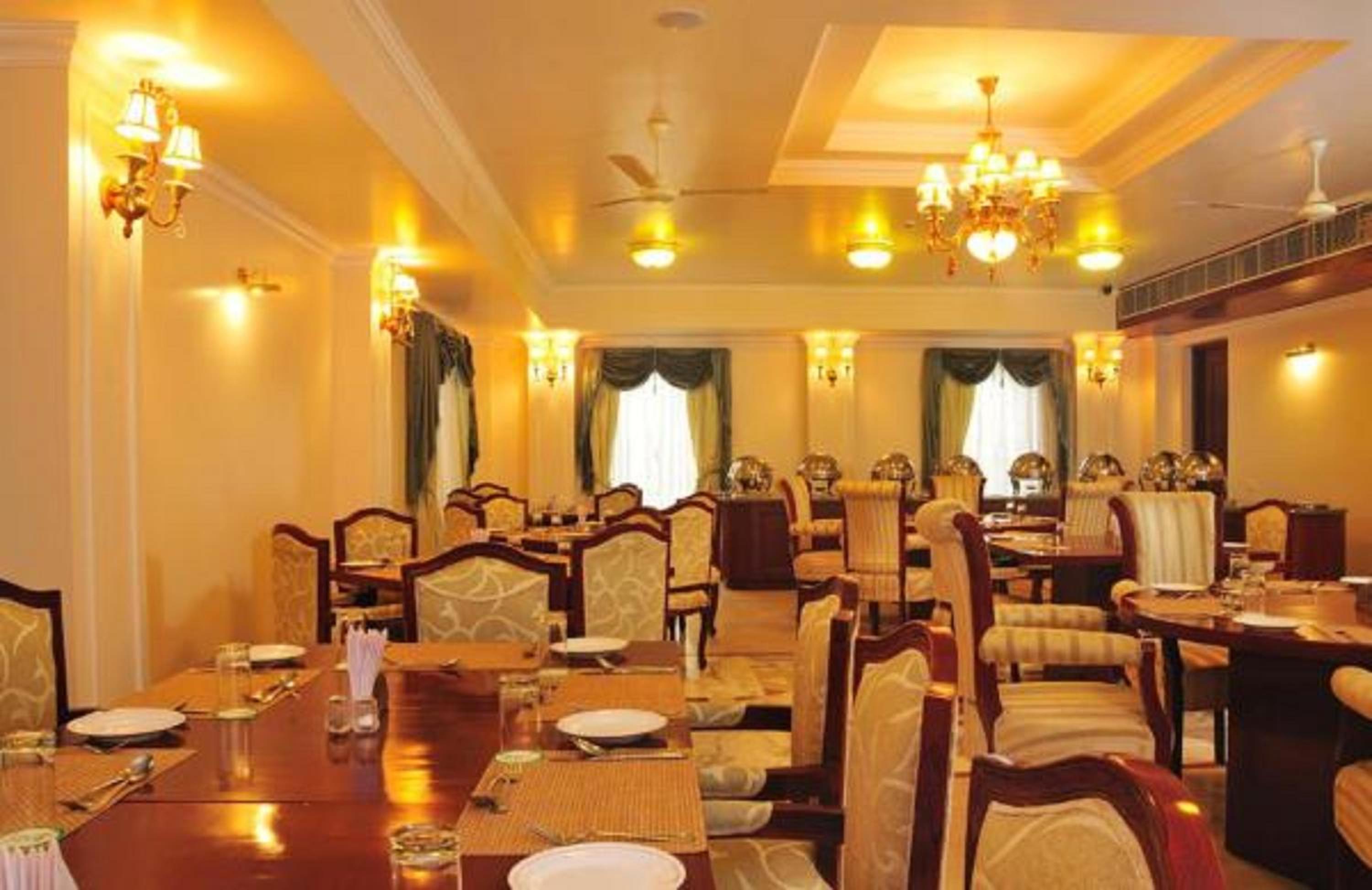 Food & Beverage