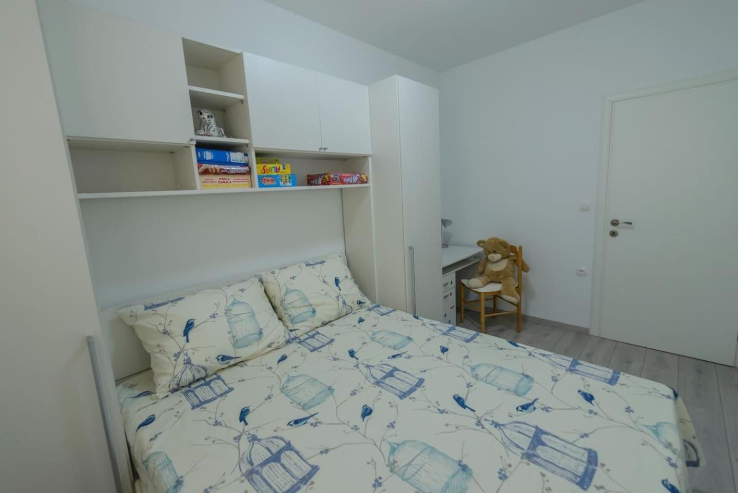 Photo 12