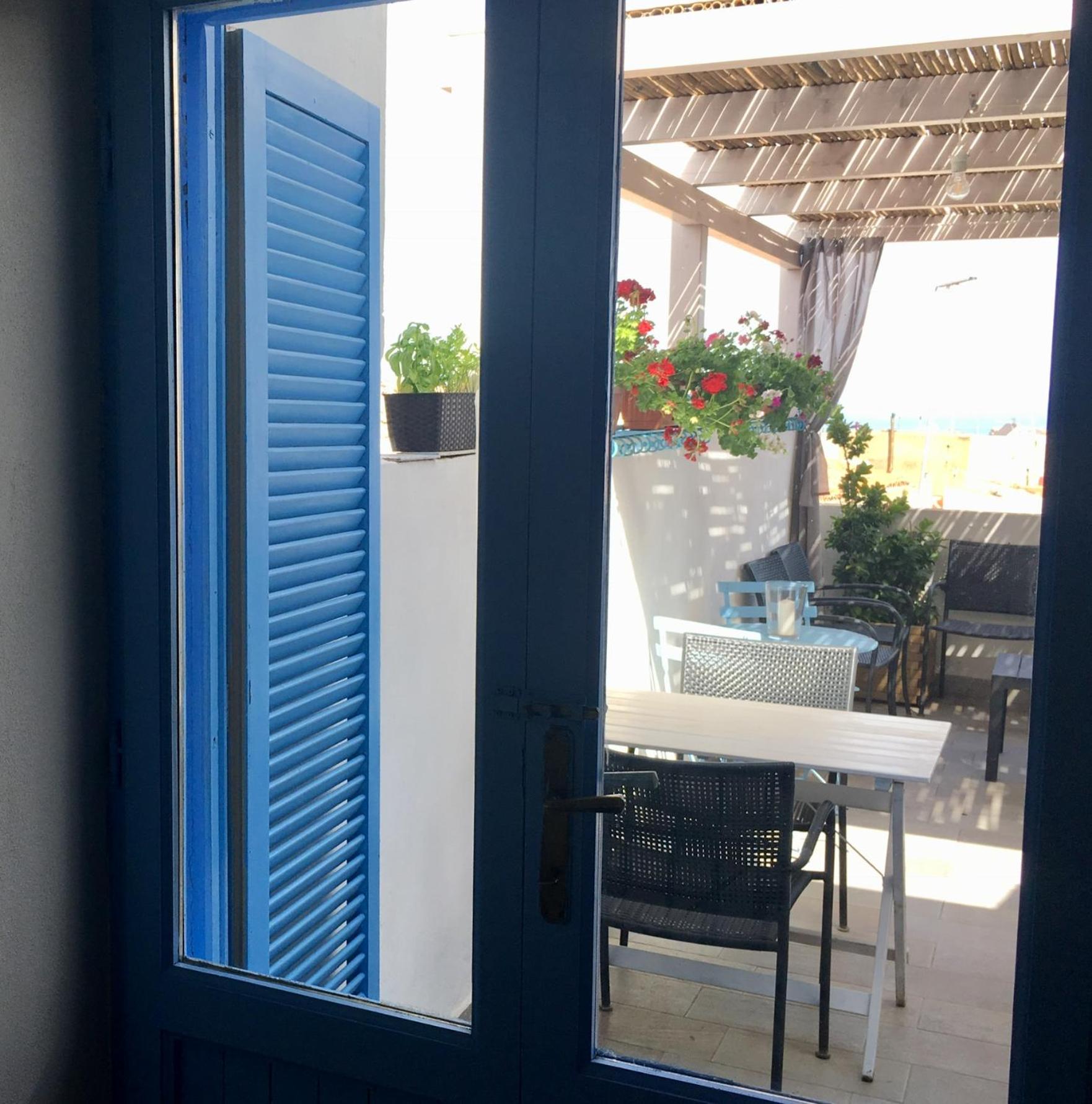 4 in piazza en Sorso — balance & terrace