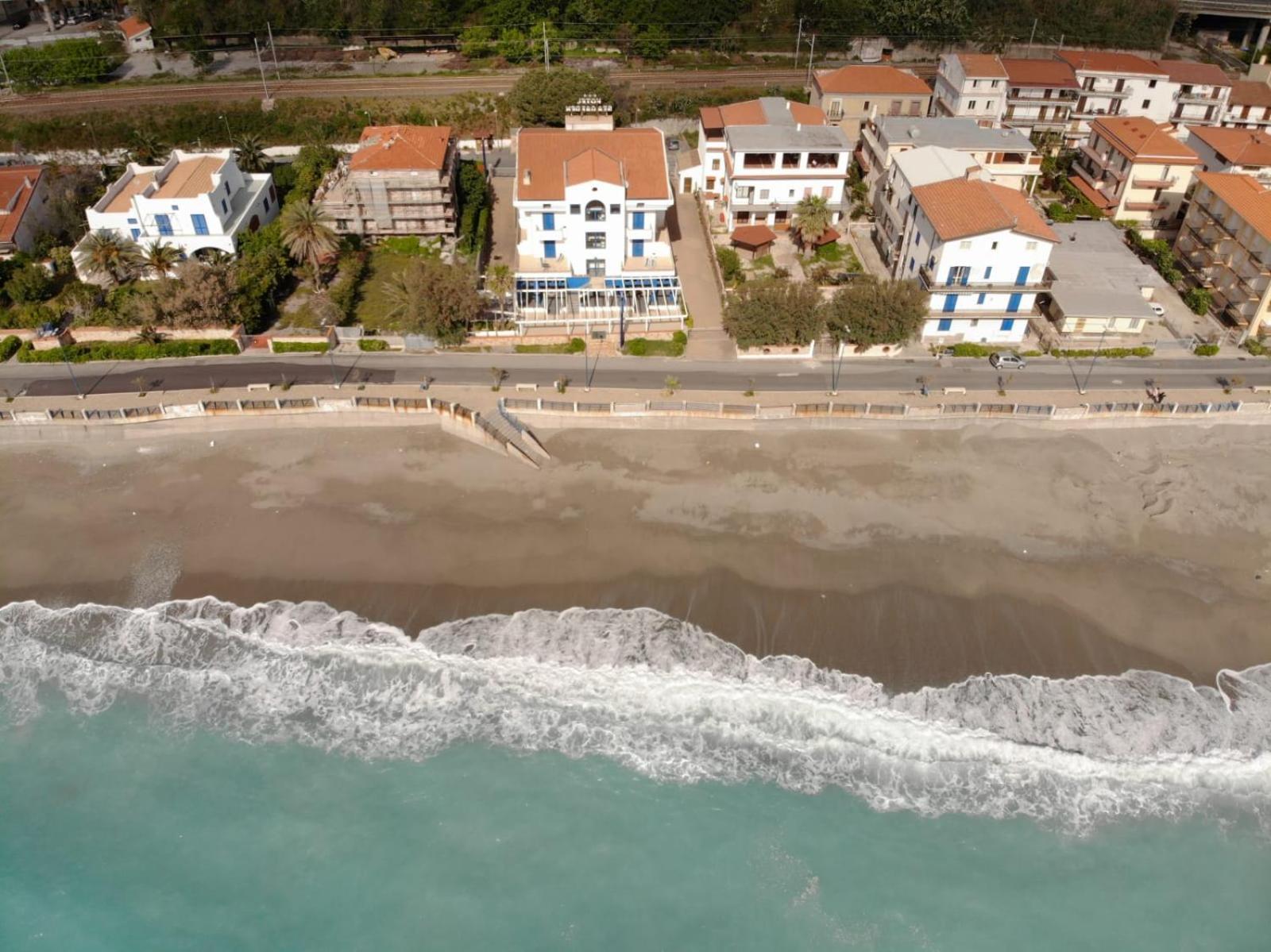 Sea Garden Hotel