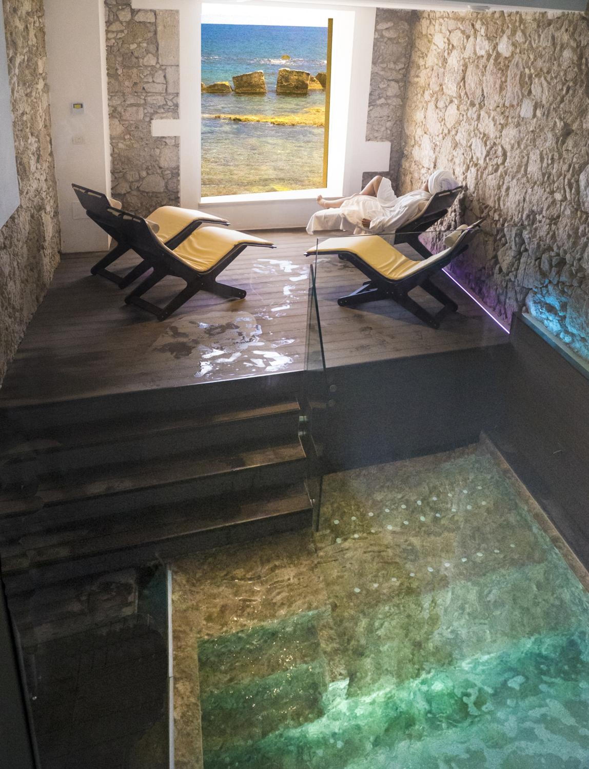 Re Dionisio Luxury Suites