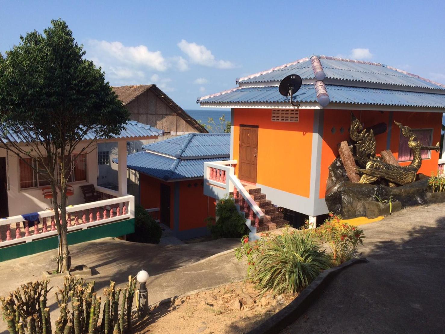 Dragon Hut Resort