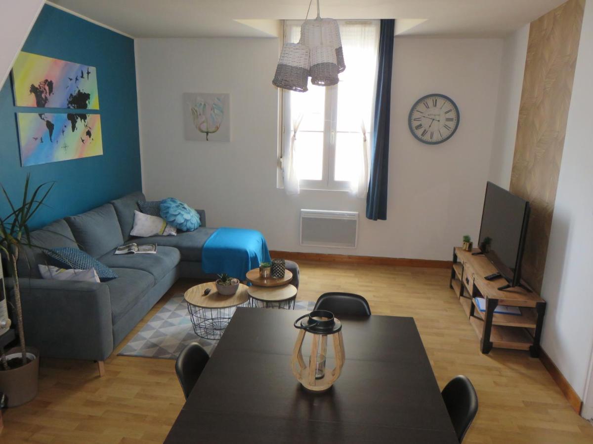 Grand appartement chaleureux view 2