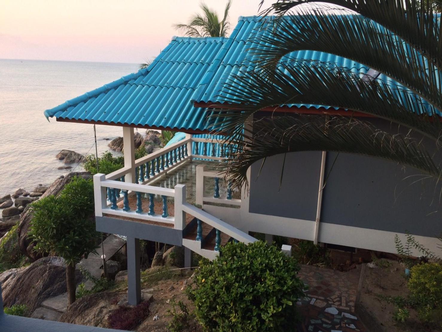 Dragon Hut Resort