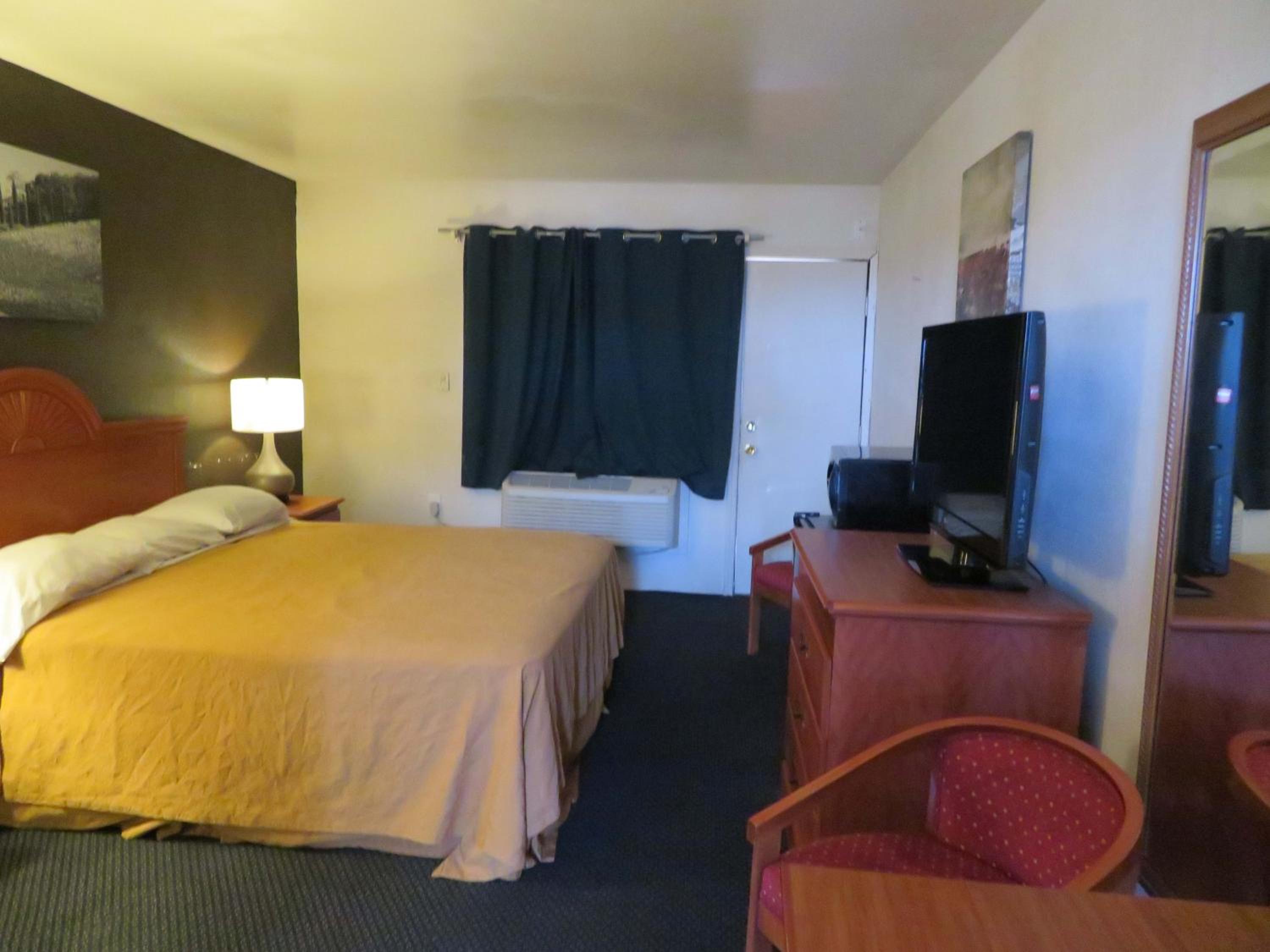 Vallejo Vacations - Carquinez Inn - Property Image 3