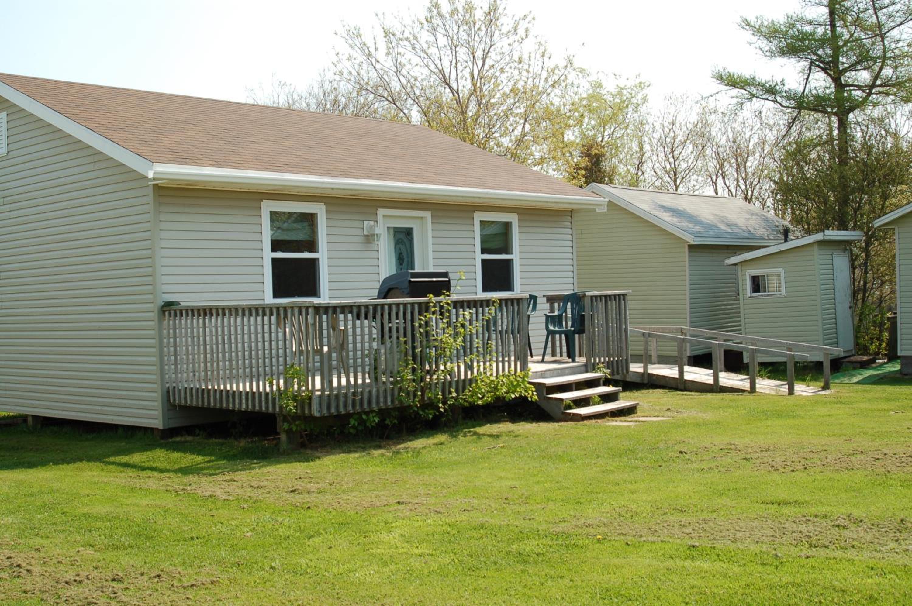 North Rustico Motel & Cottages
