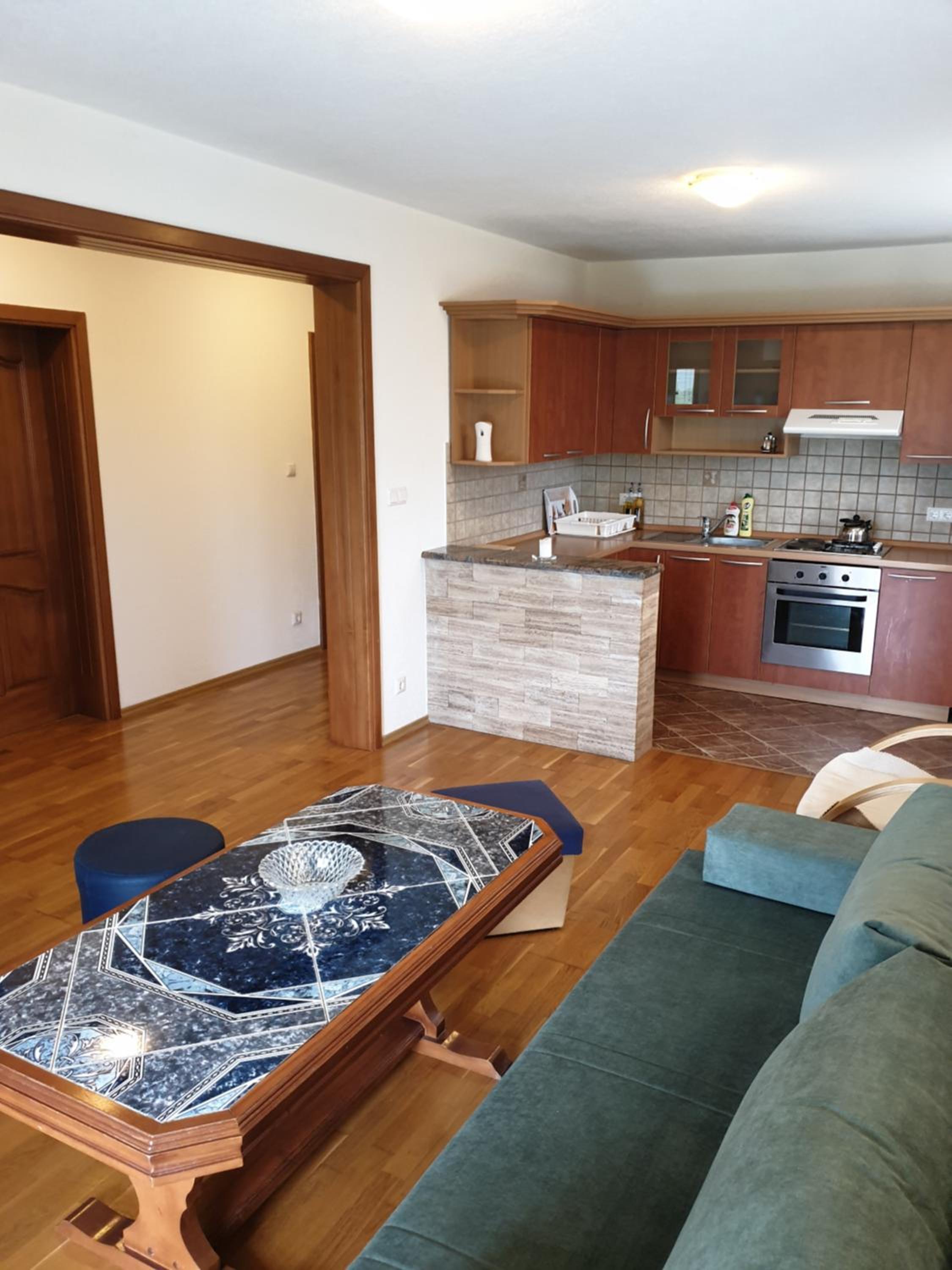 Apartments Karabegovic
