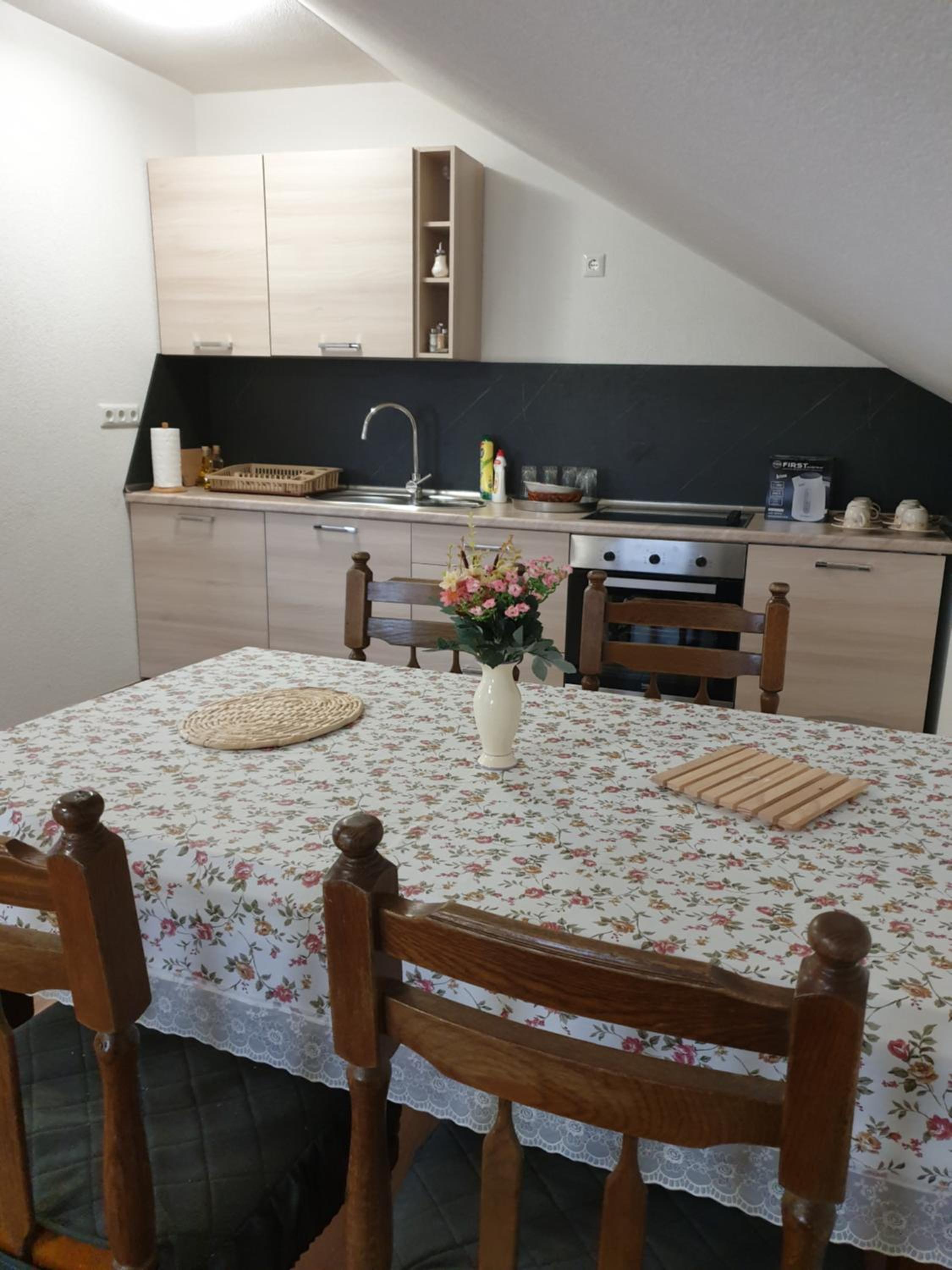 Apartments Karabegovic