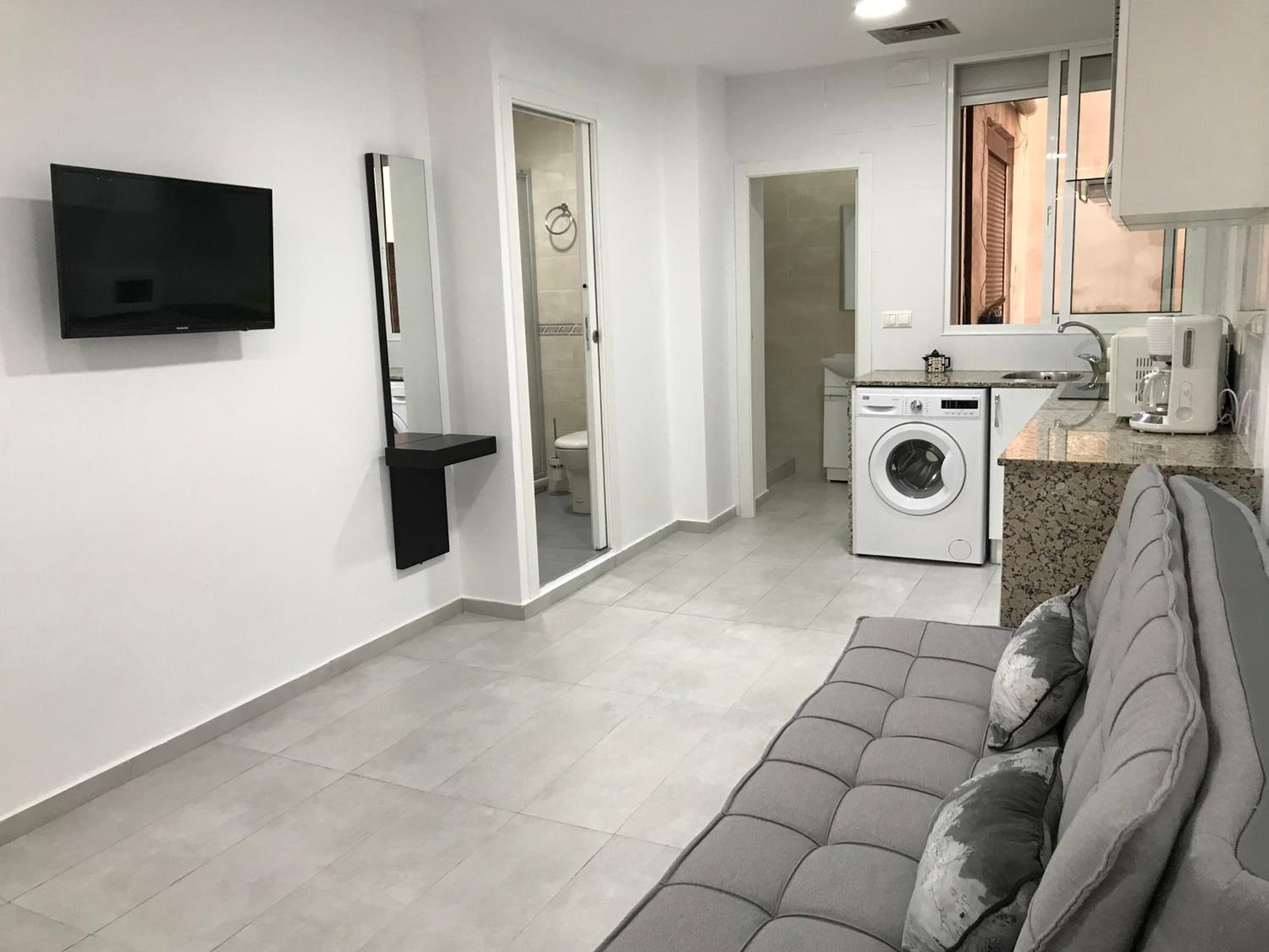 15 Rafael Altamira Apartmento 2 minutes from sea view 4
