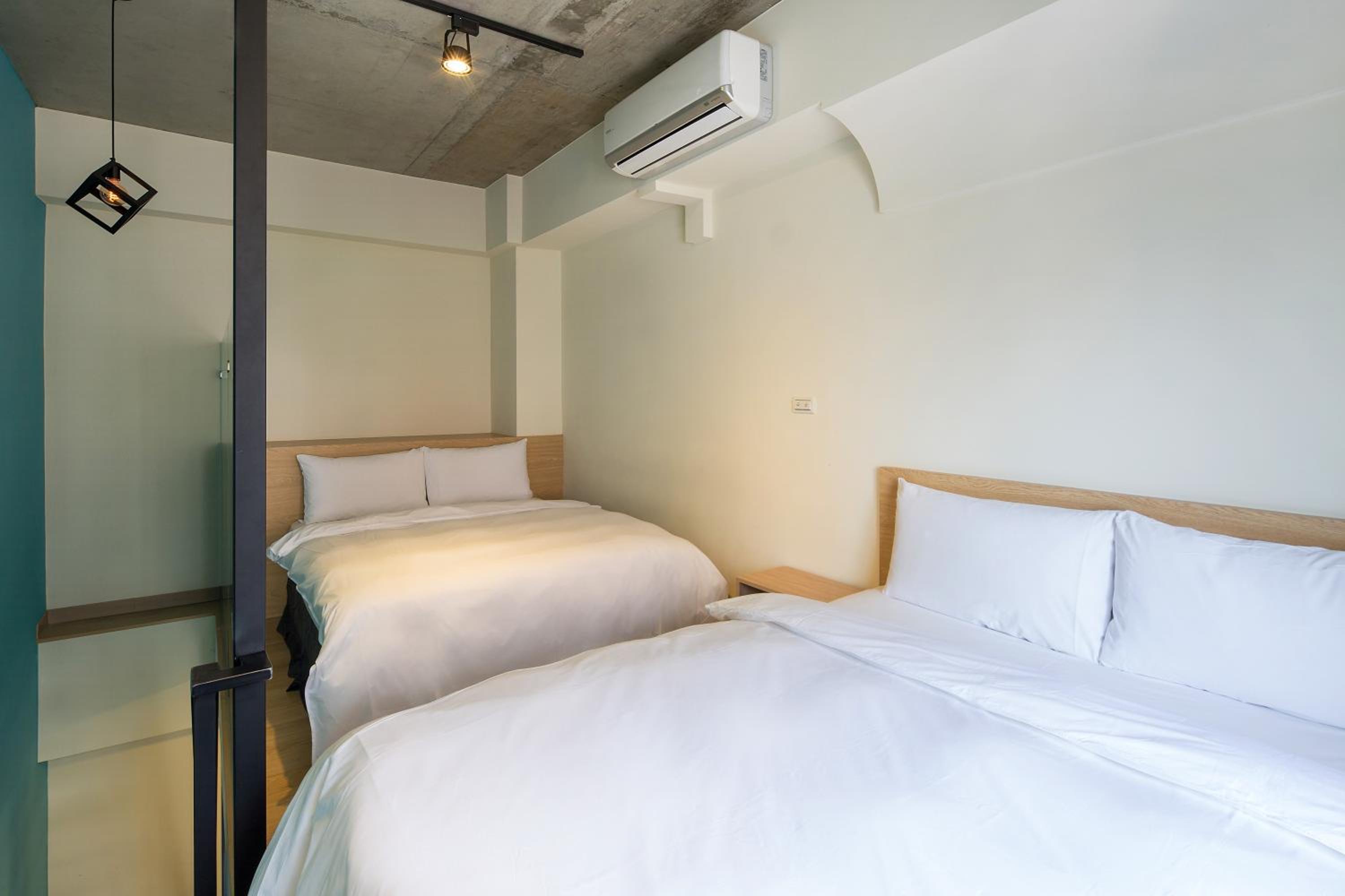 CHECK inn Express Taichung Yizhong