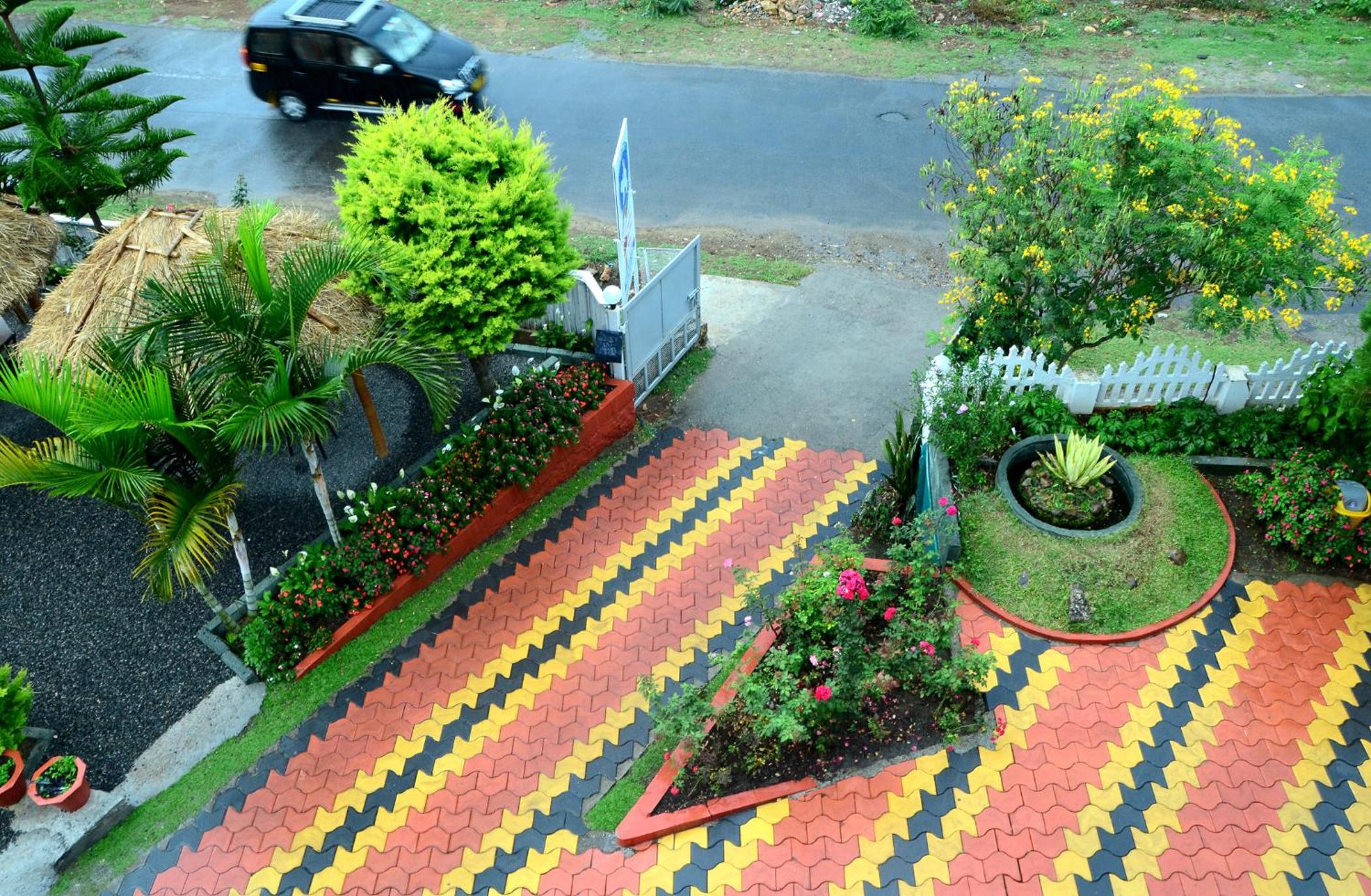 Lakezone Holiday Resort view 5