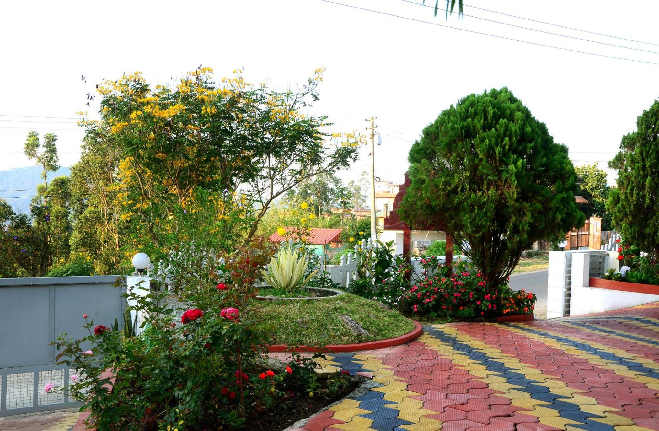 Lakezone Holiday Resort view 4