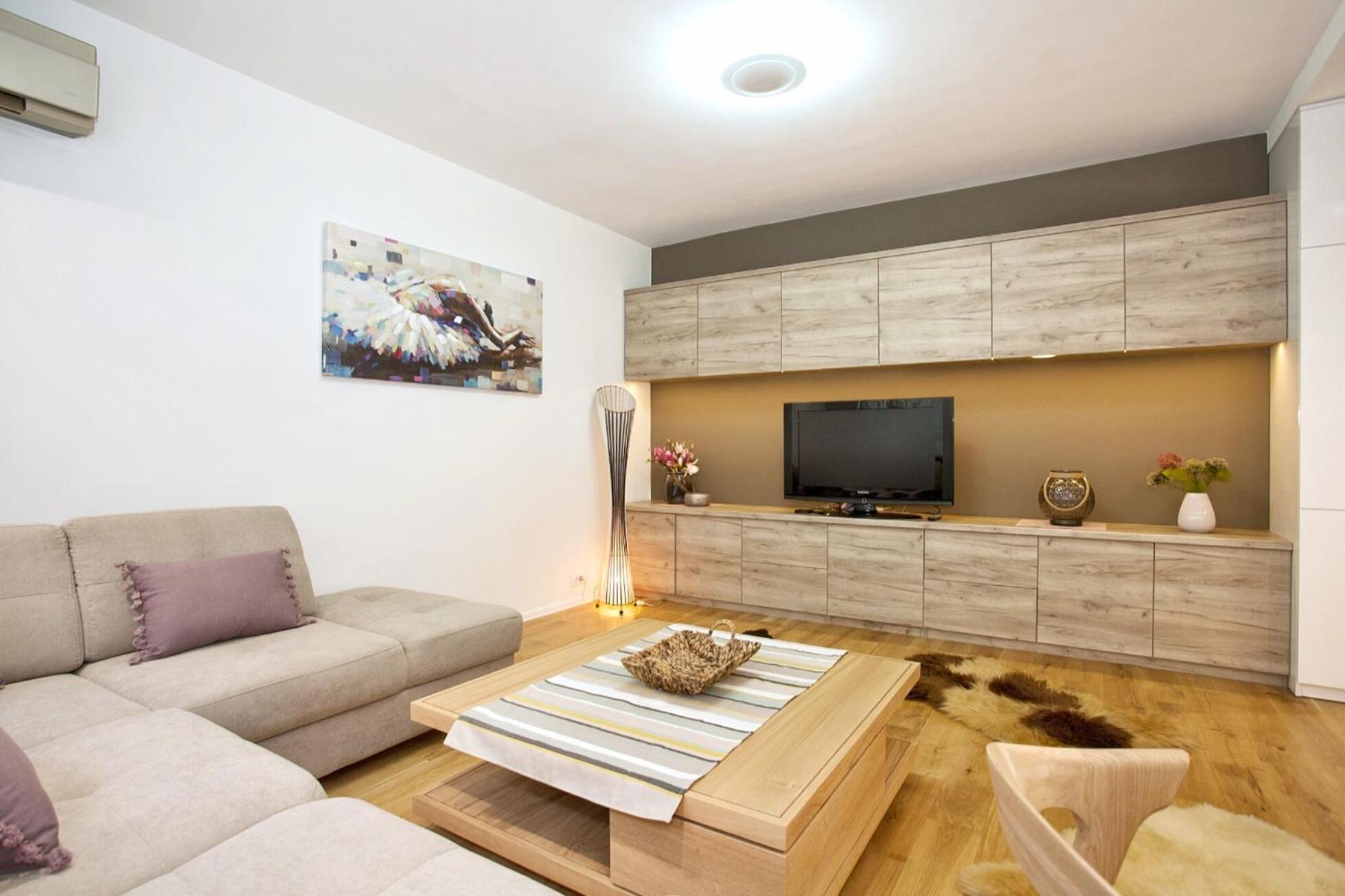 HostGost Selected Suites - Skadarlija Square view 5