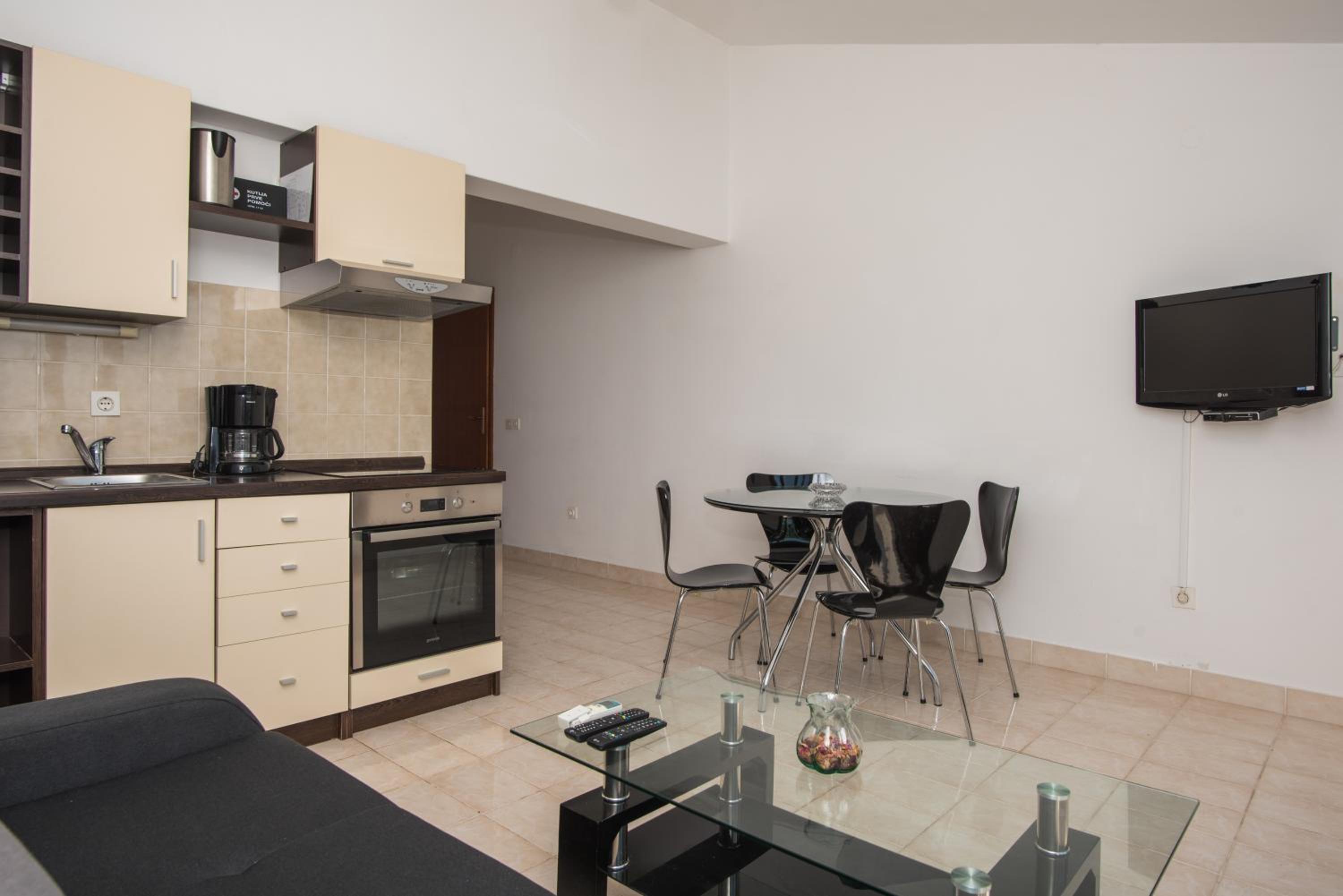 Apartments Brodarica Beach With Balcony Seaview view 4