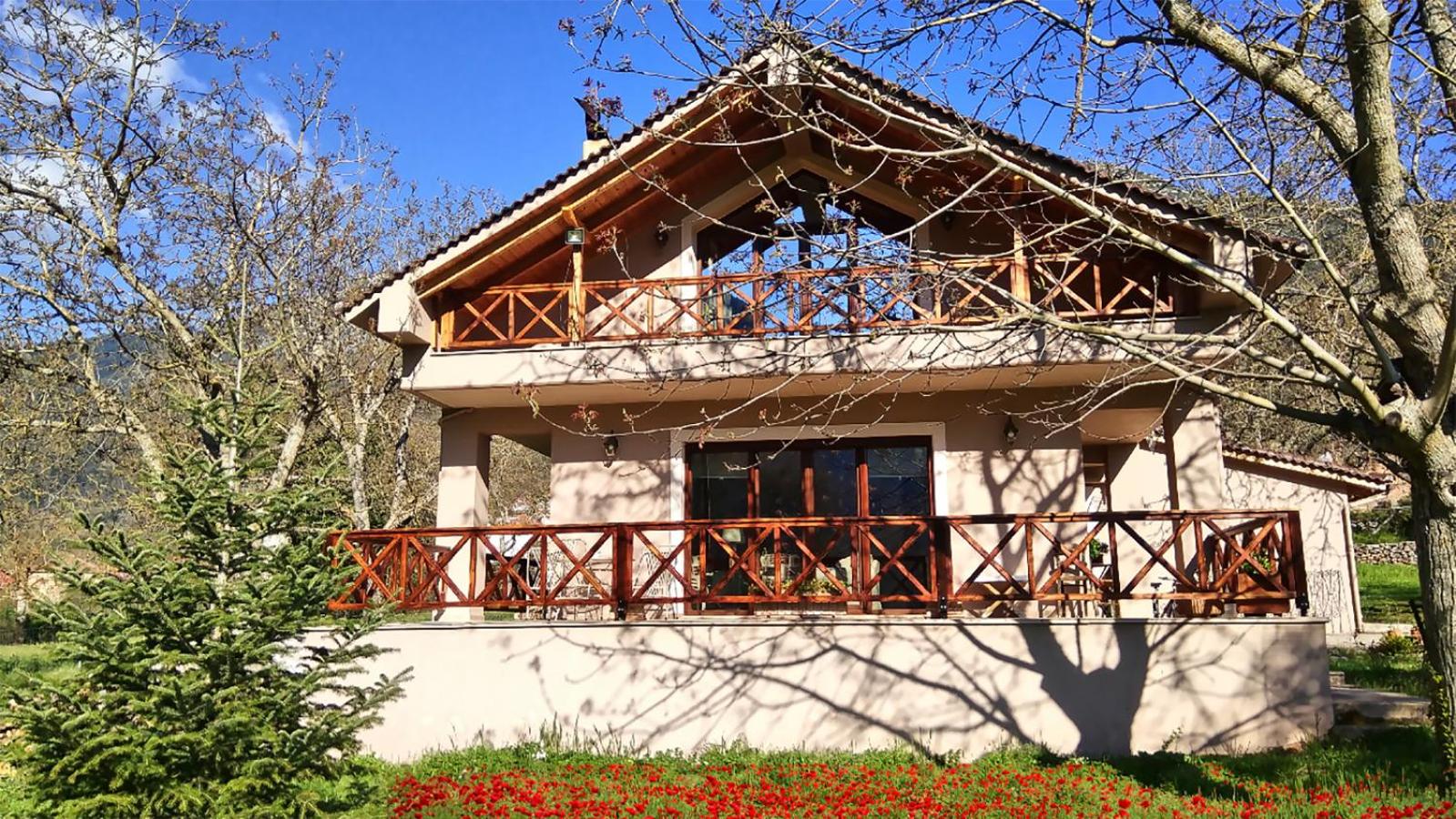 Chalet Coquelicot (Co-cli-co) relax in nature view 2
