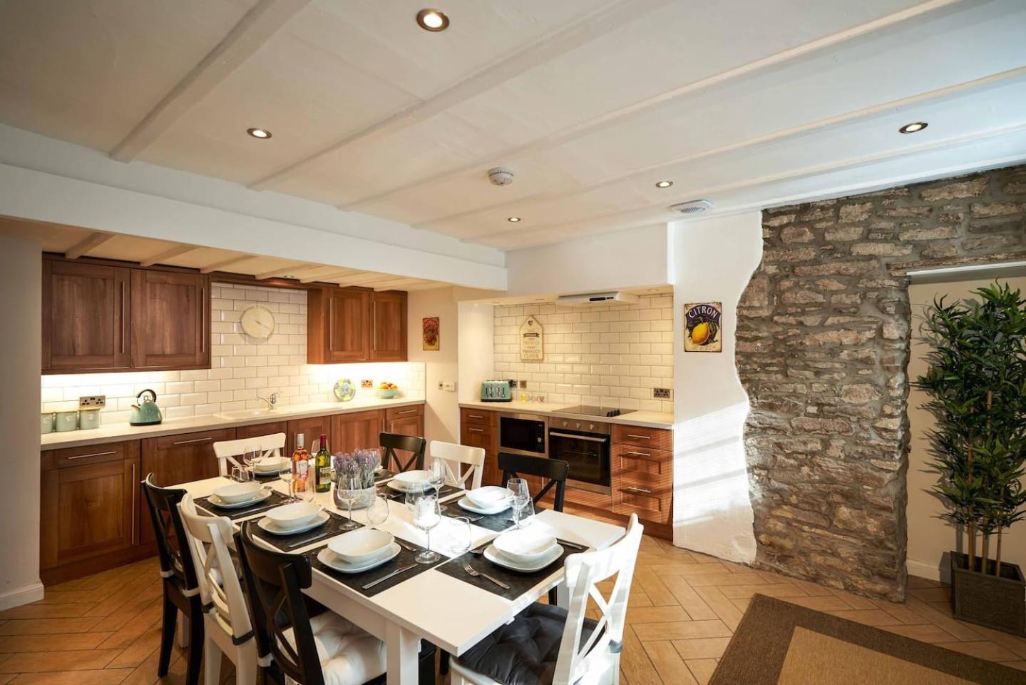 Thornhill Lodge, Historic 4 Bed, 4 Ensuite