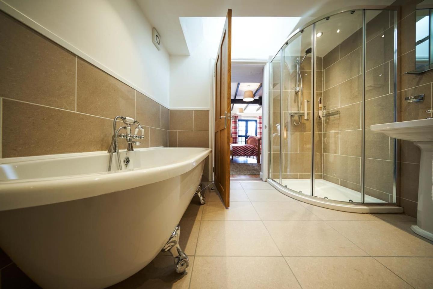 Thornhill Lodge, Historic 4 Bed, 4 Ensuite