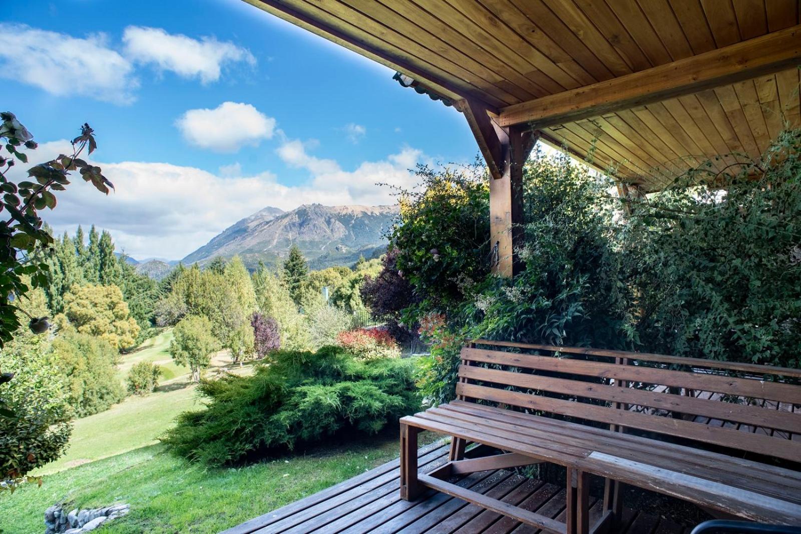 Arelauquen Bungalows & Suites