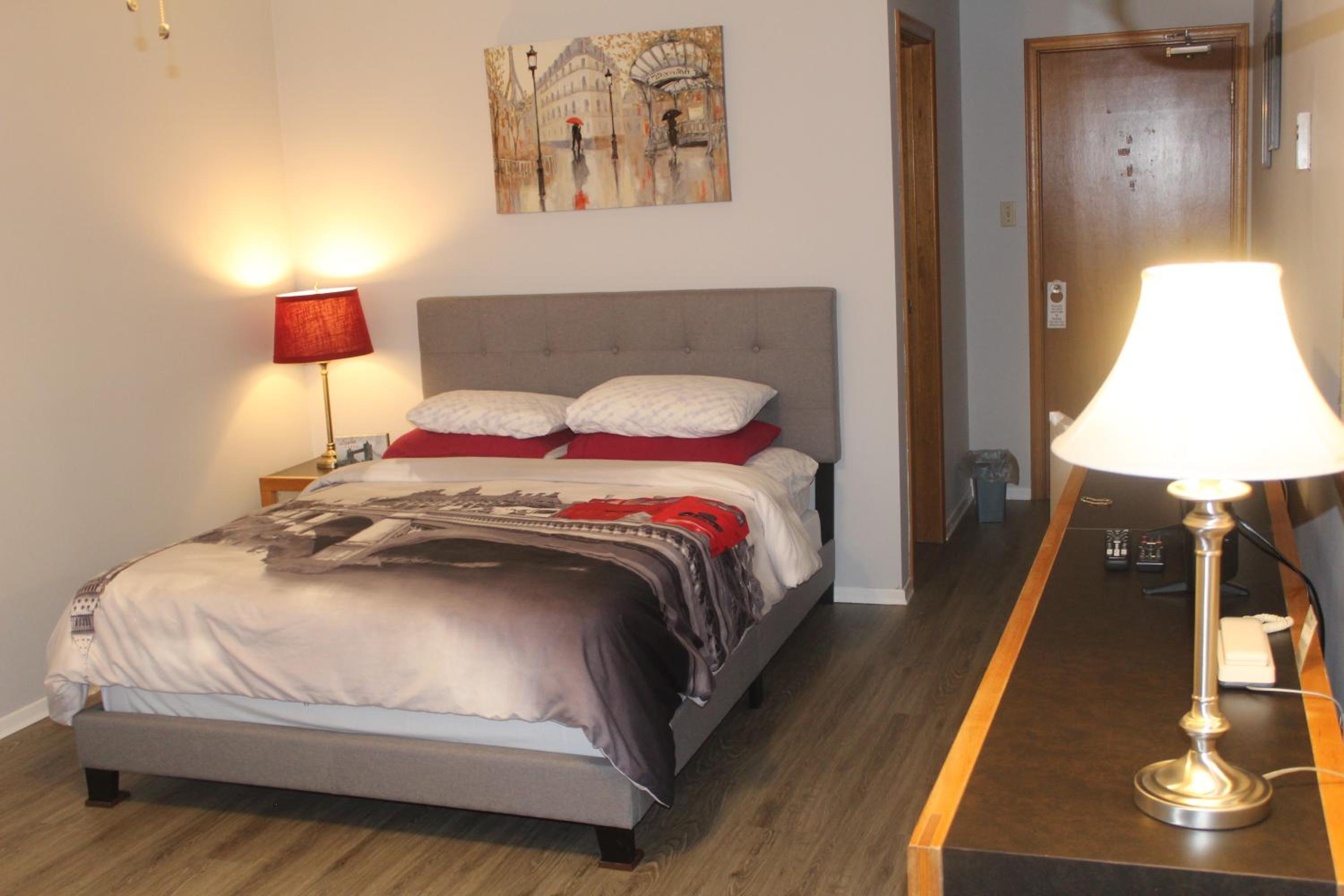 Shenstone Motor Inn