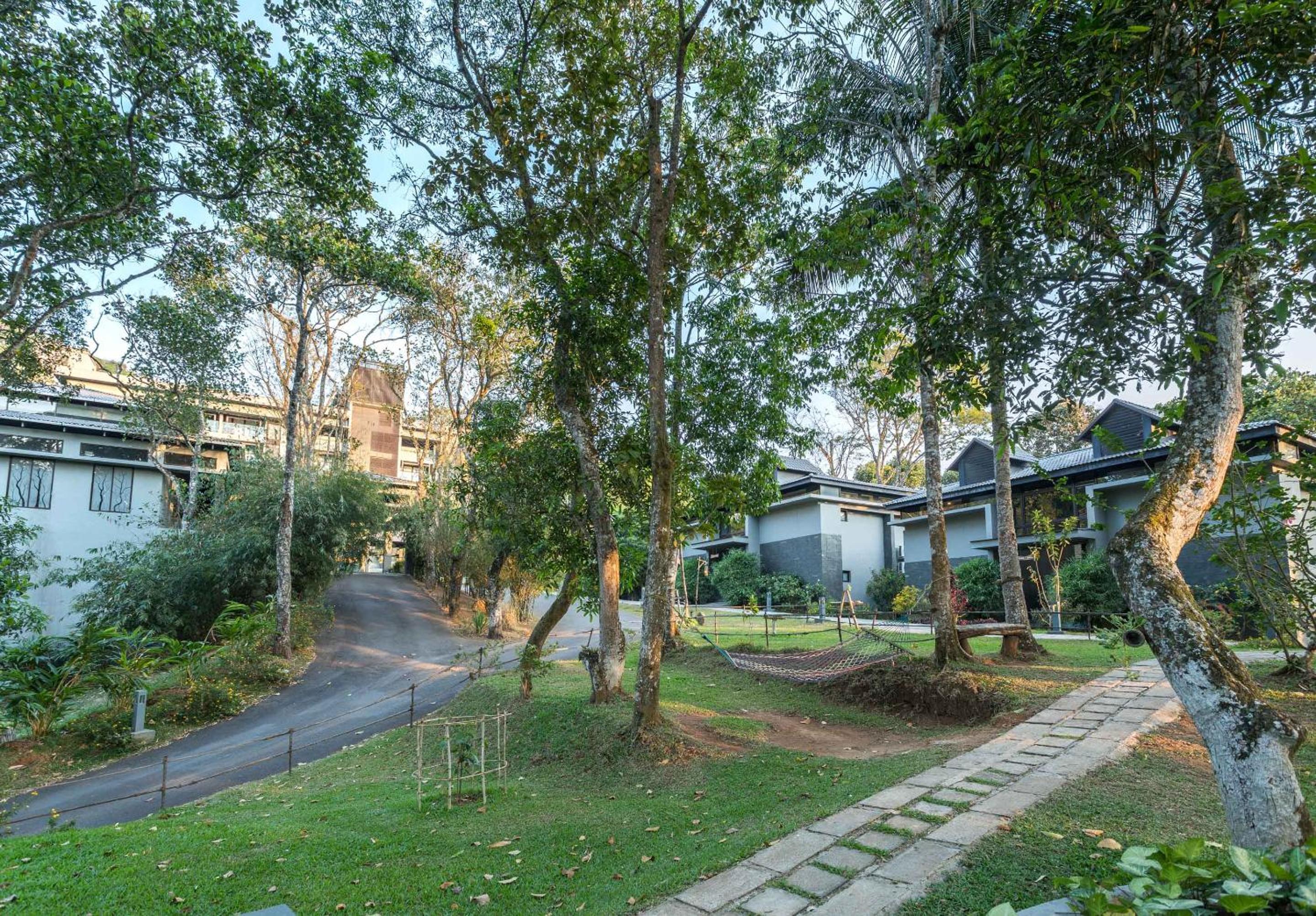 The Mountain Courtyard Thekkady