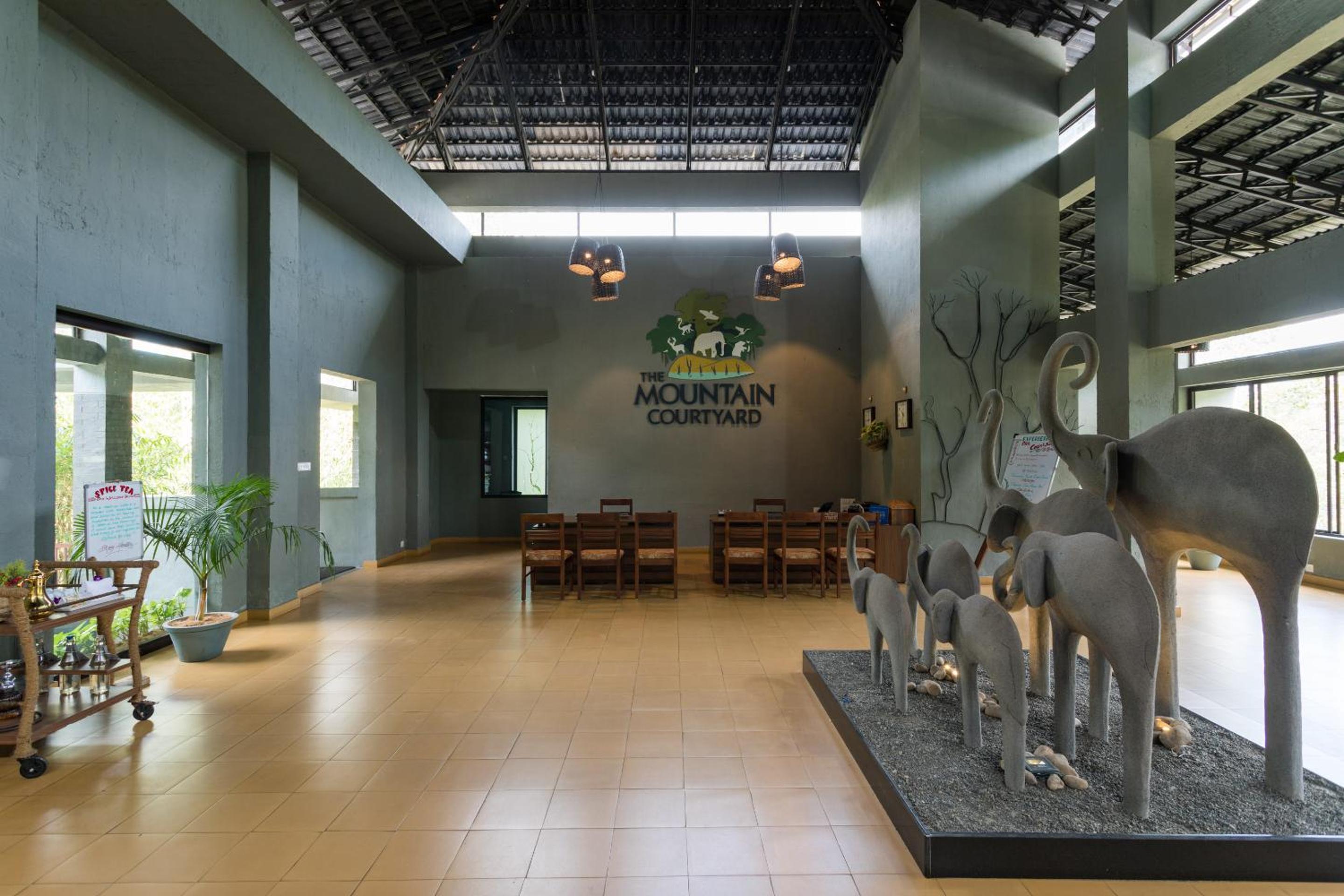 The Mountain Courtyard Thekkady