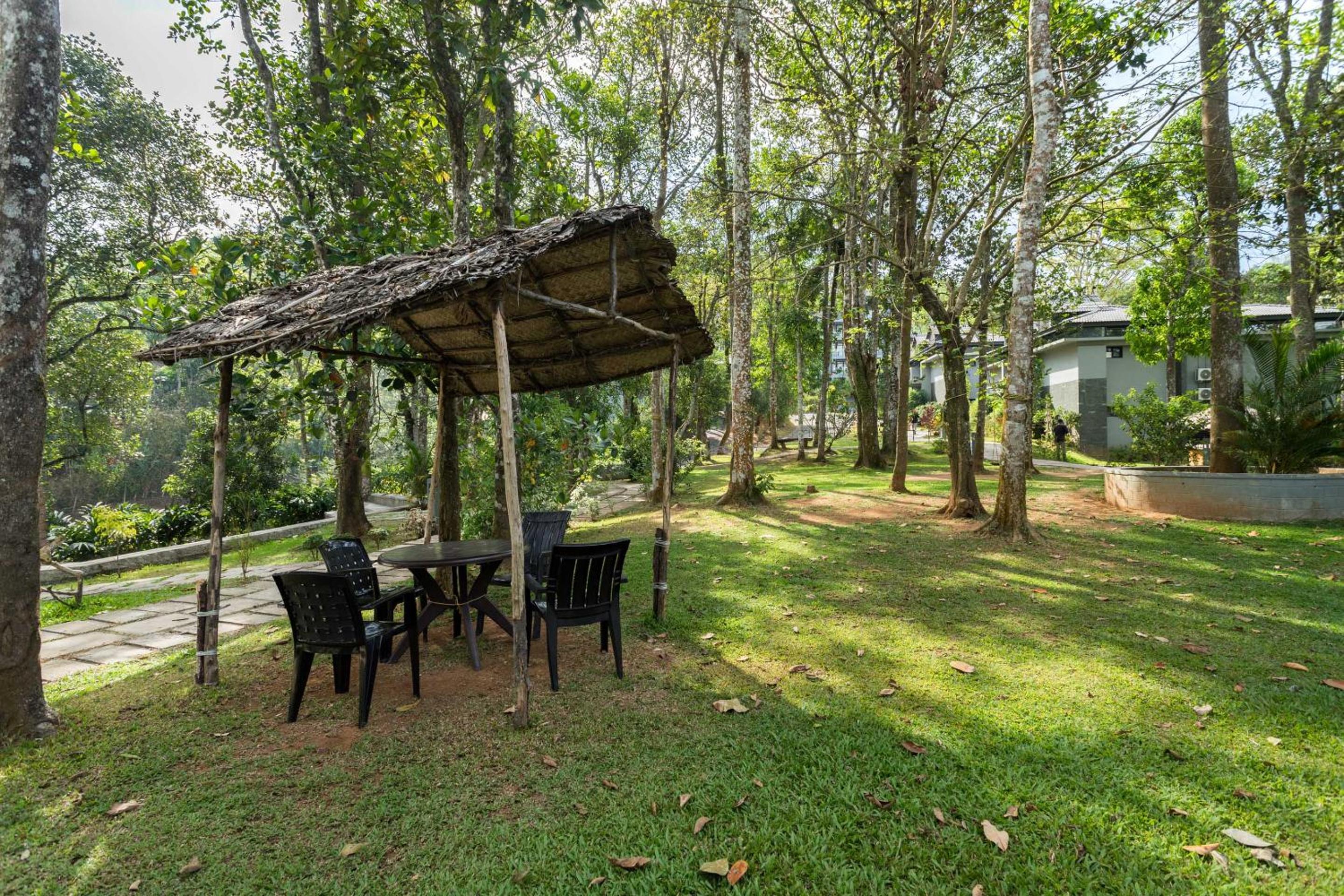 The Mountain Courtyard Thekkady