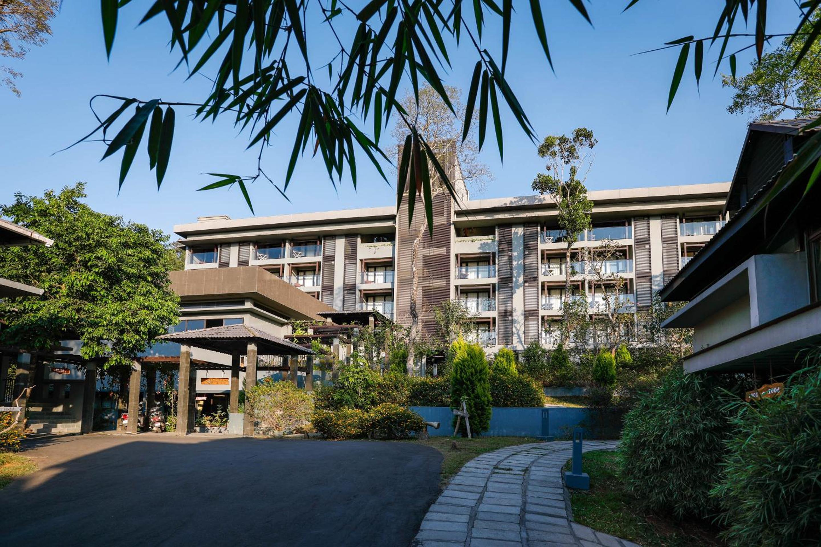 The Mountain Courtyard Thekkady