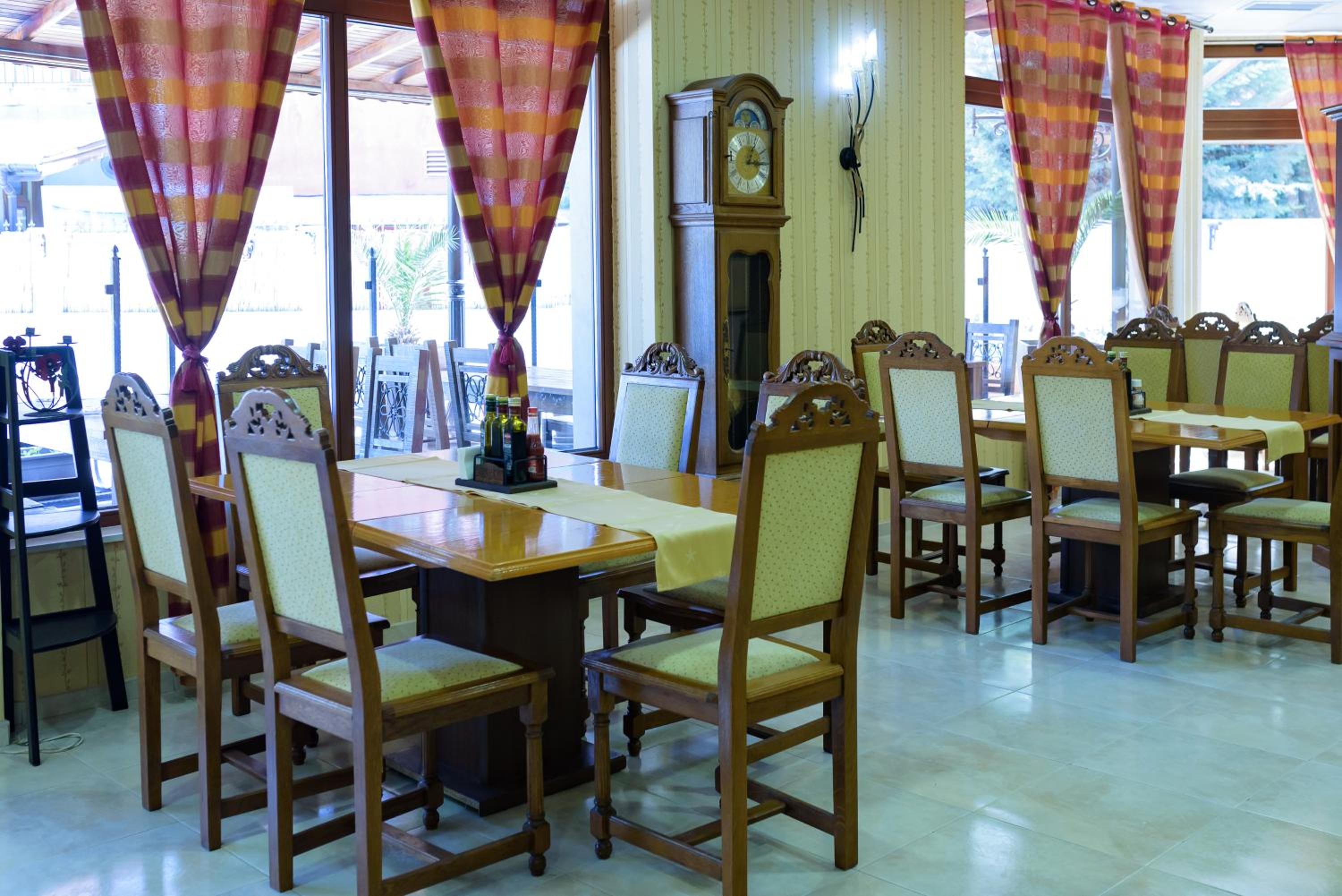 restaurant