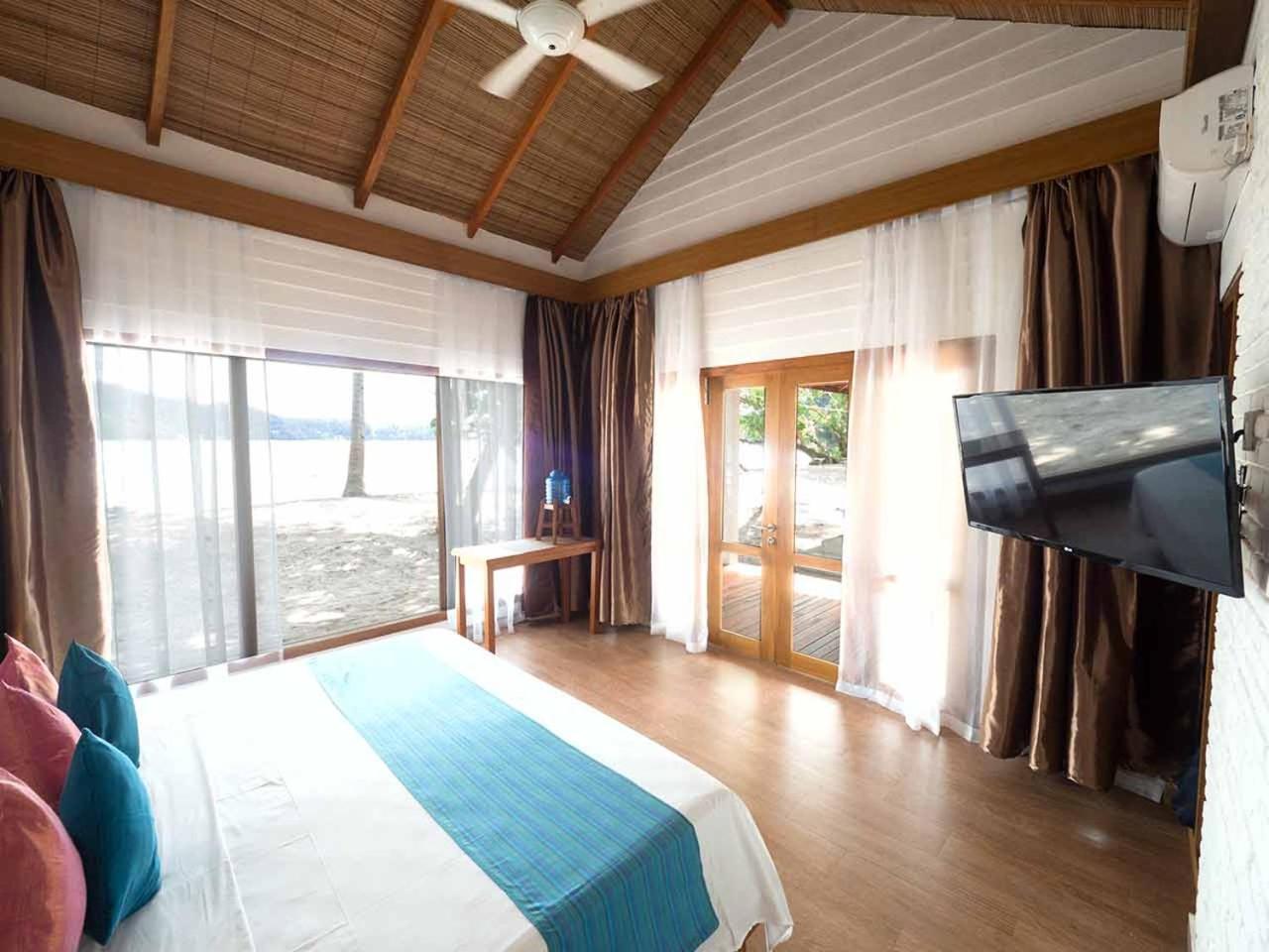 White Sands Beach Resort Lembeh