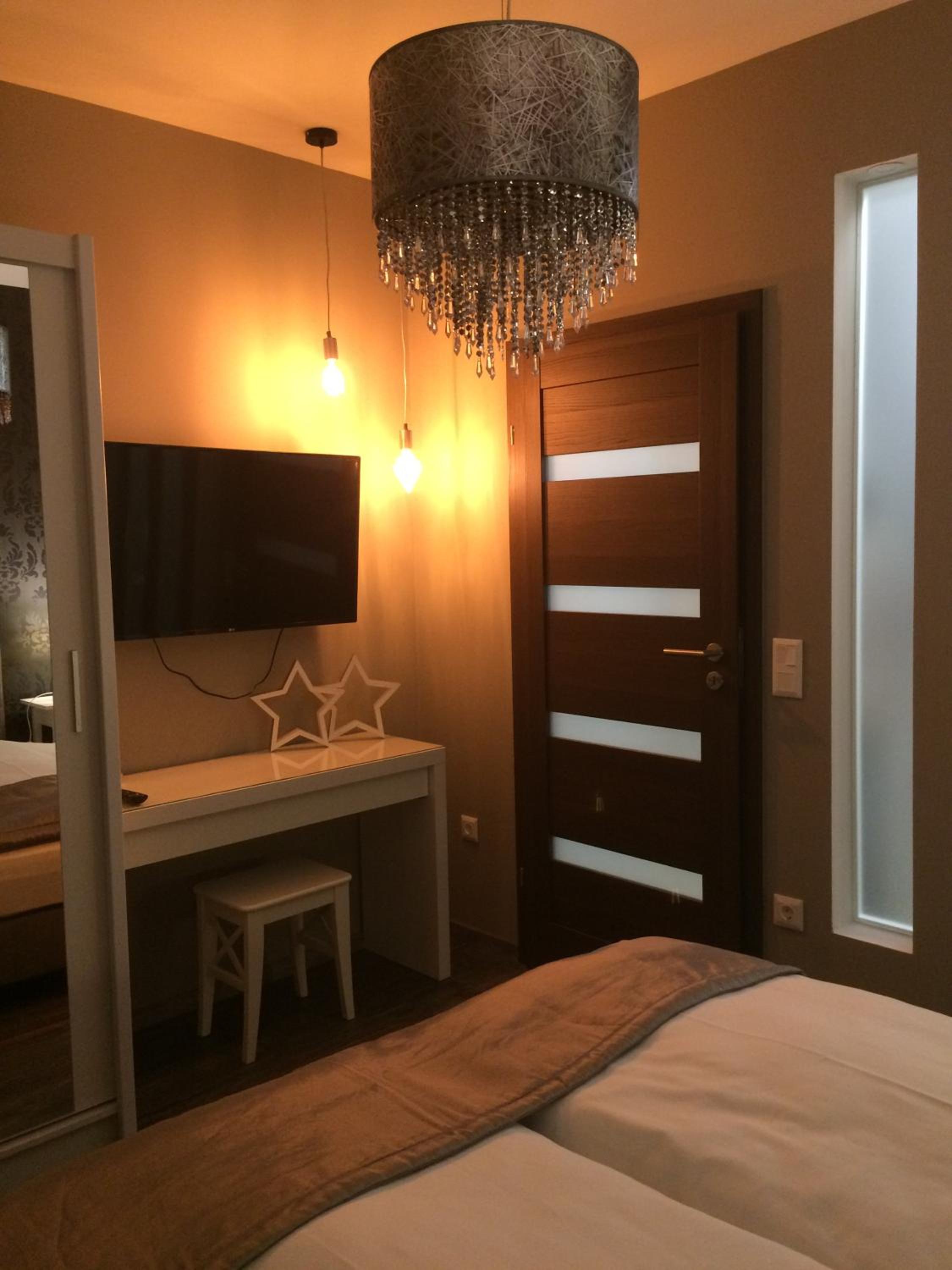 Orient Suite view 4