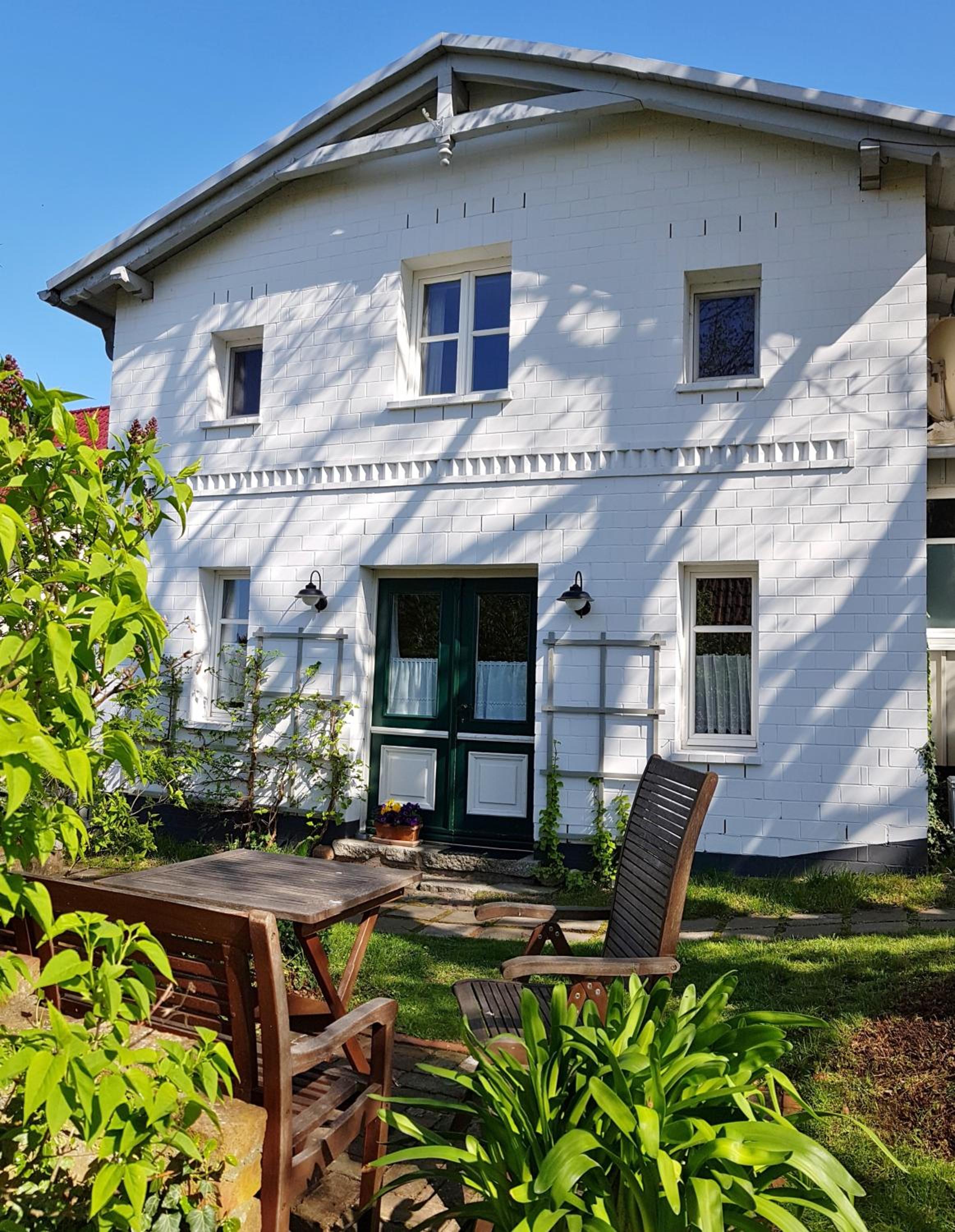 Ferienwohnungen Unter den Linden view 2
