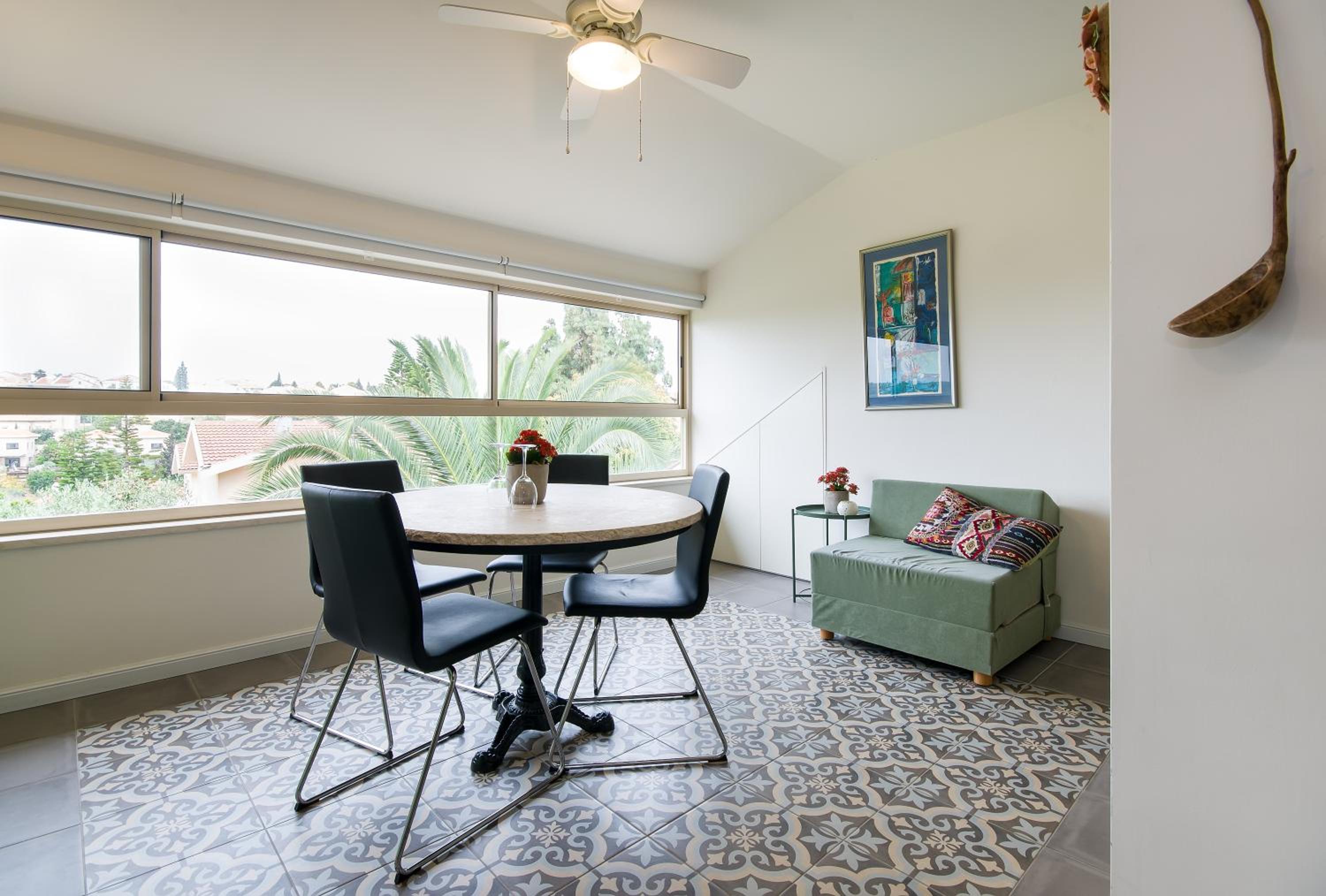 Homey suite in Zichron Yaakov view 5