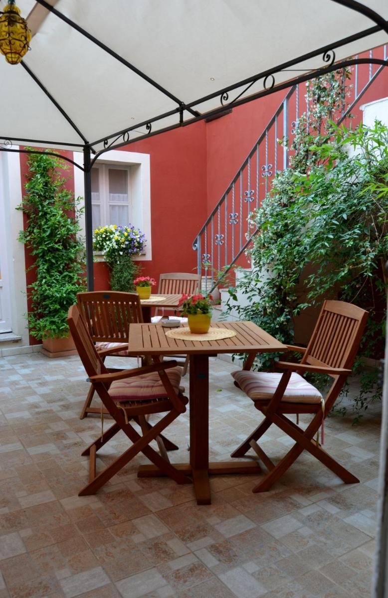 S'Attobiu B&B And Guest-Houses