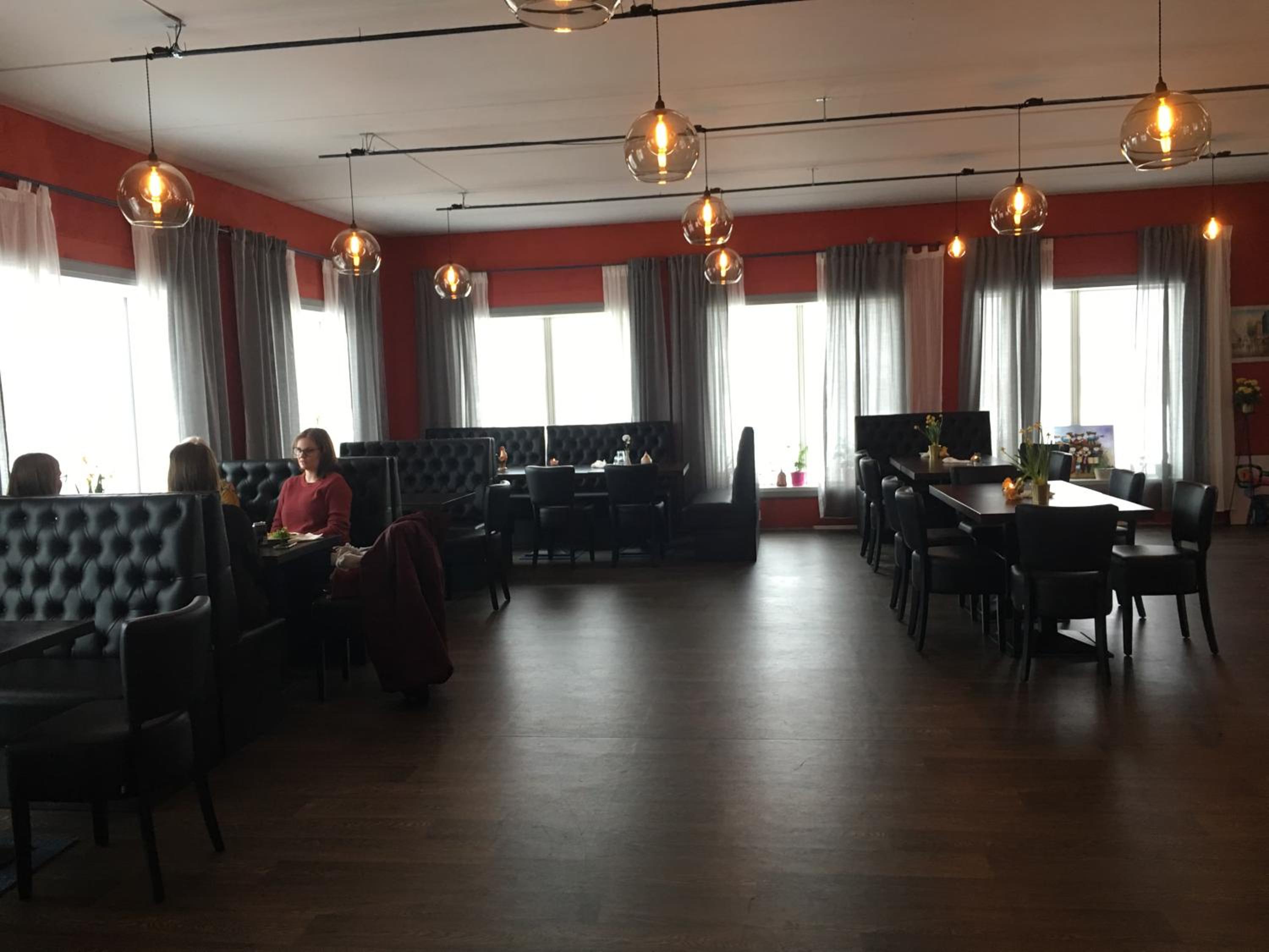 restaurant