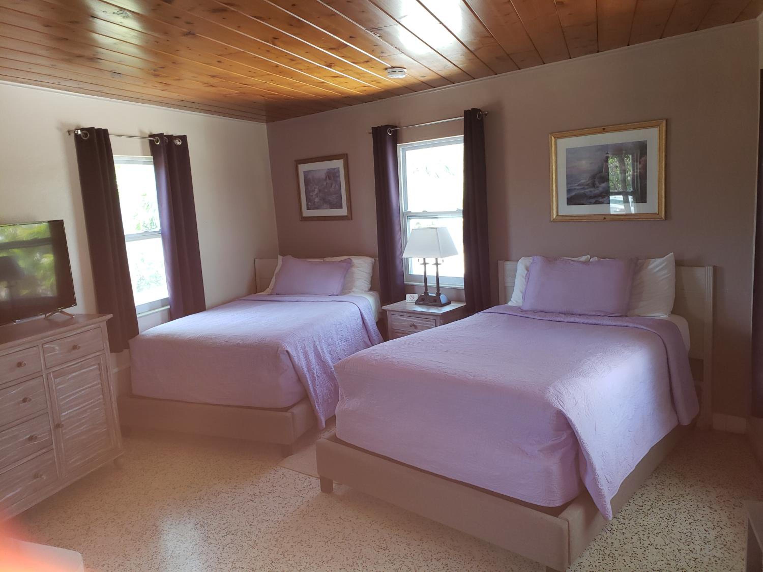 Siesta Motel