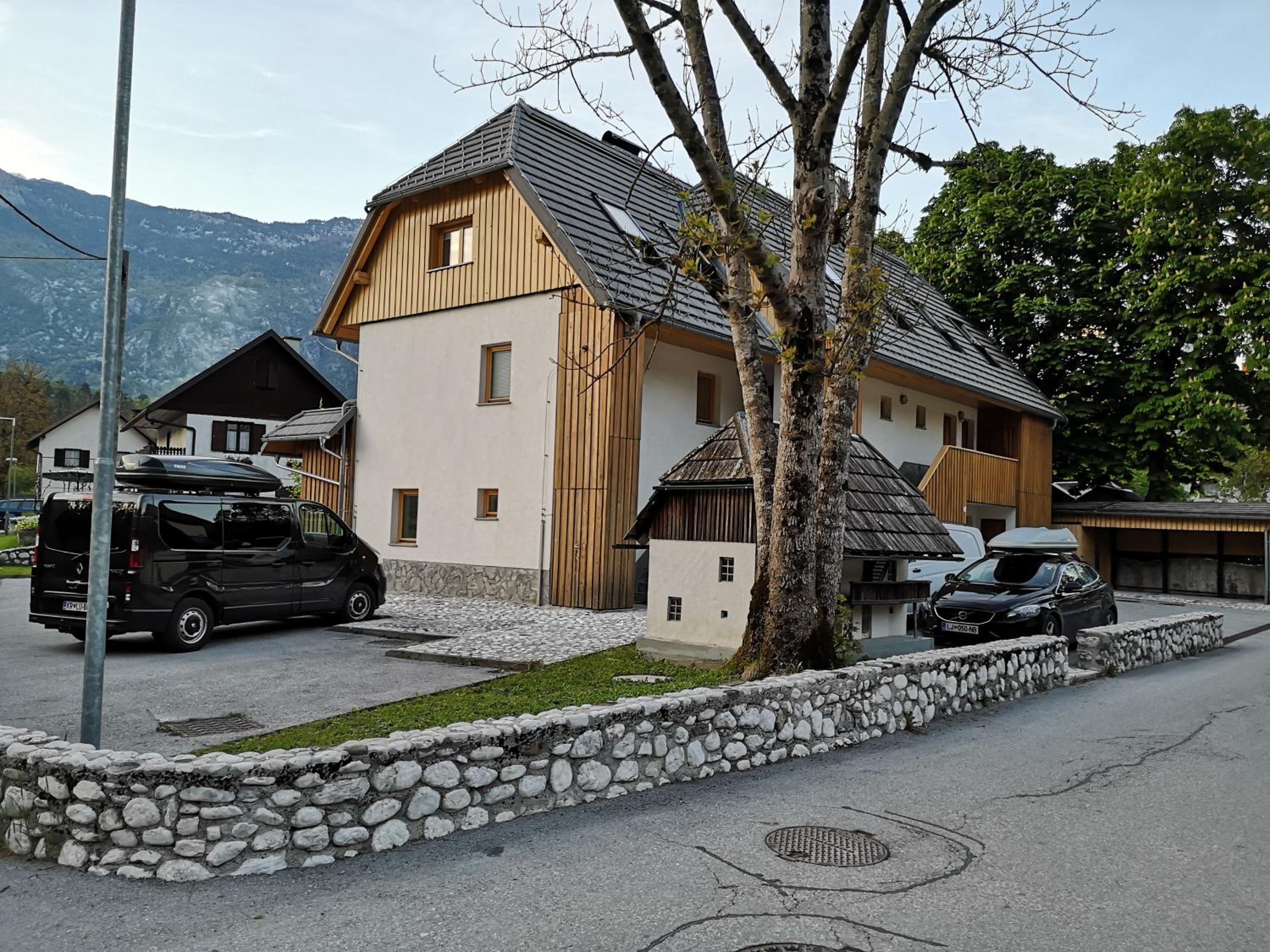 Photo 25