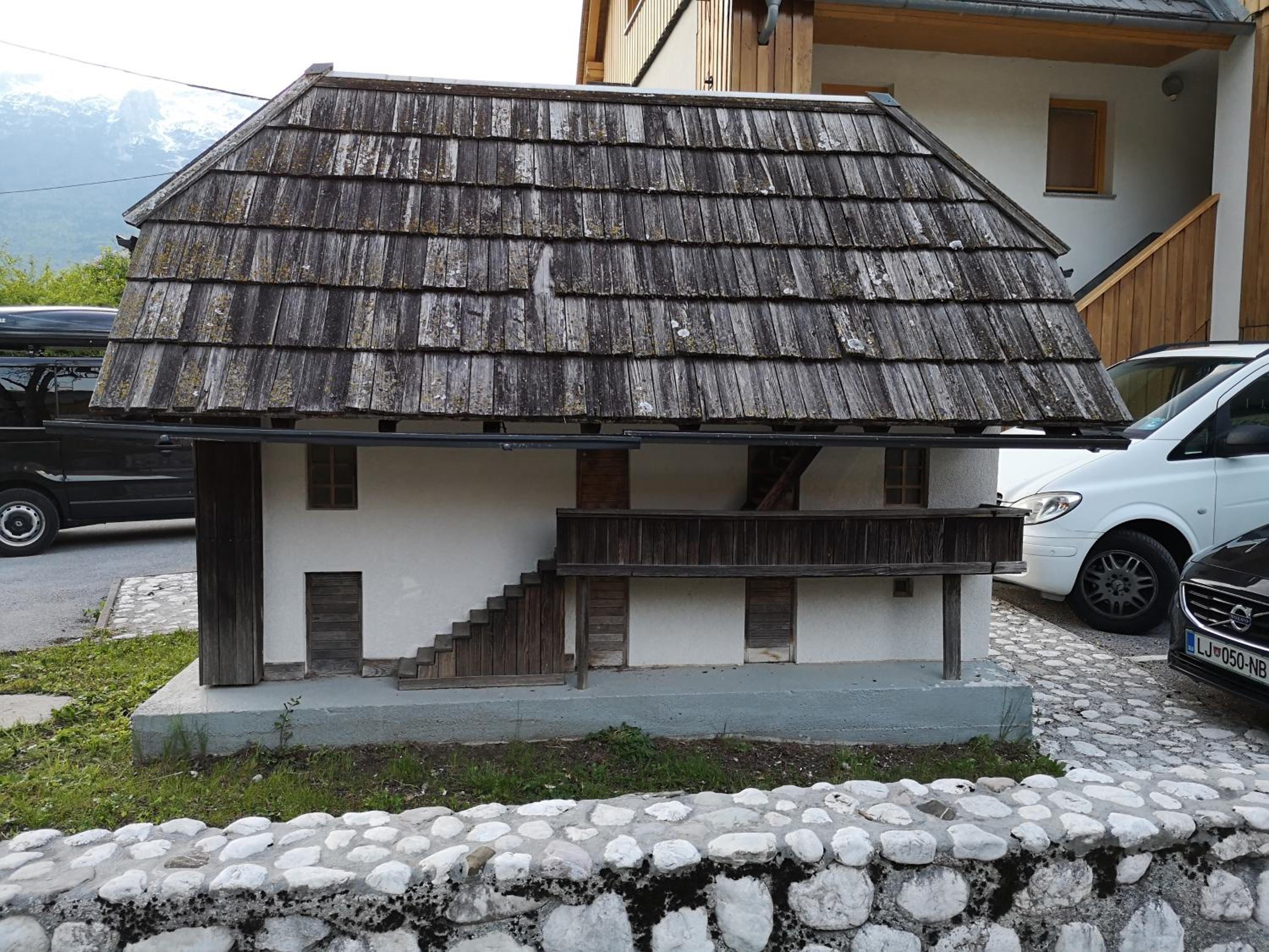 Photo 26