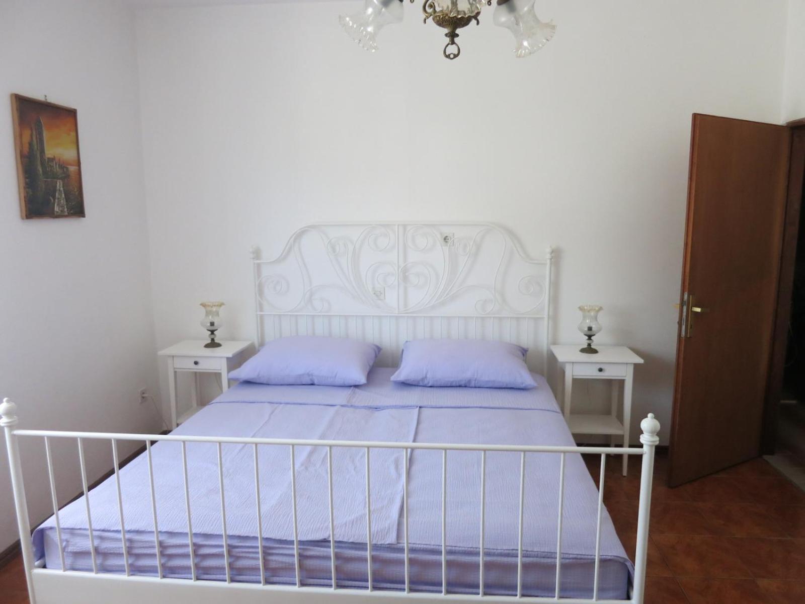 Apartments Mićo en Rab — bedroom