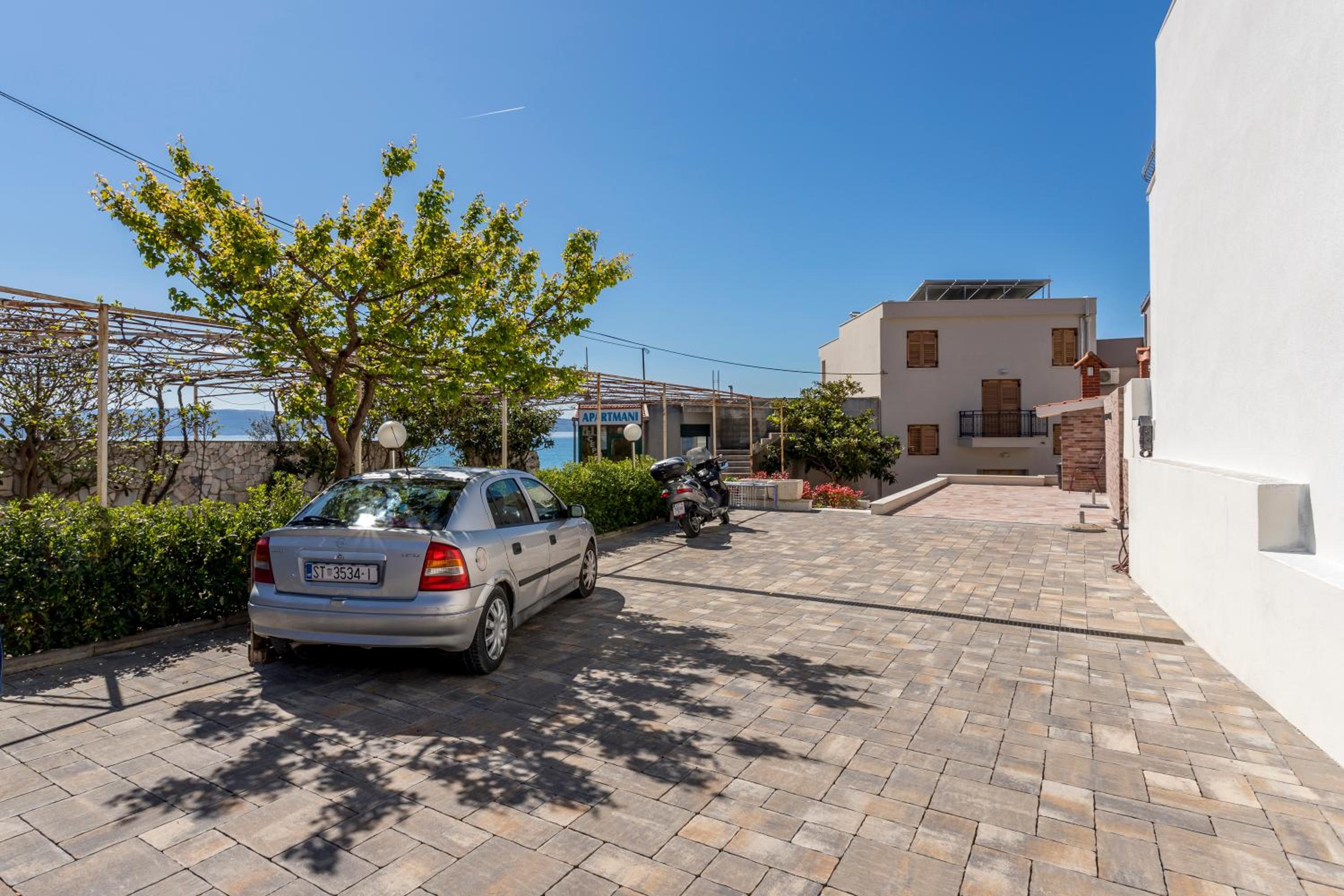 Apartments Lea