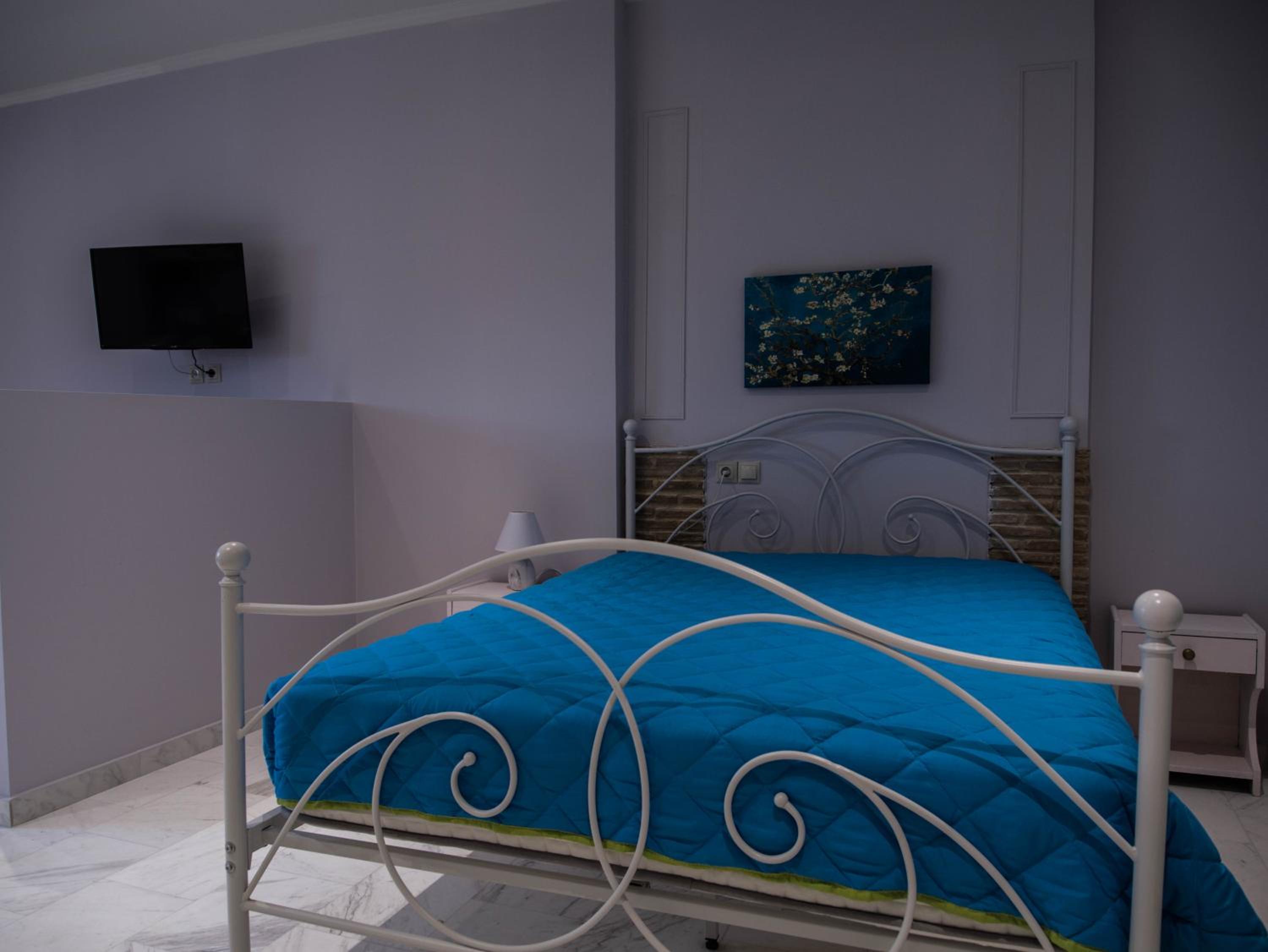 Dolce Vita Apartments - Spacious Renovated Apartments with Unique Decor Perfect for 4 in Laganas Ideal for Fun and Relaxation photo 4