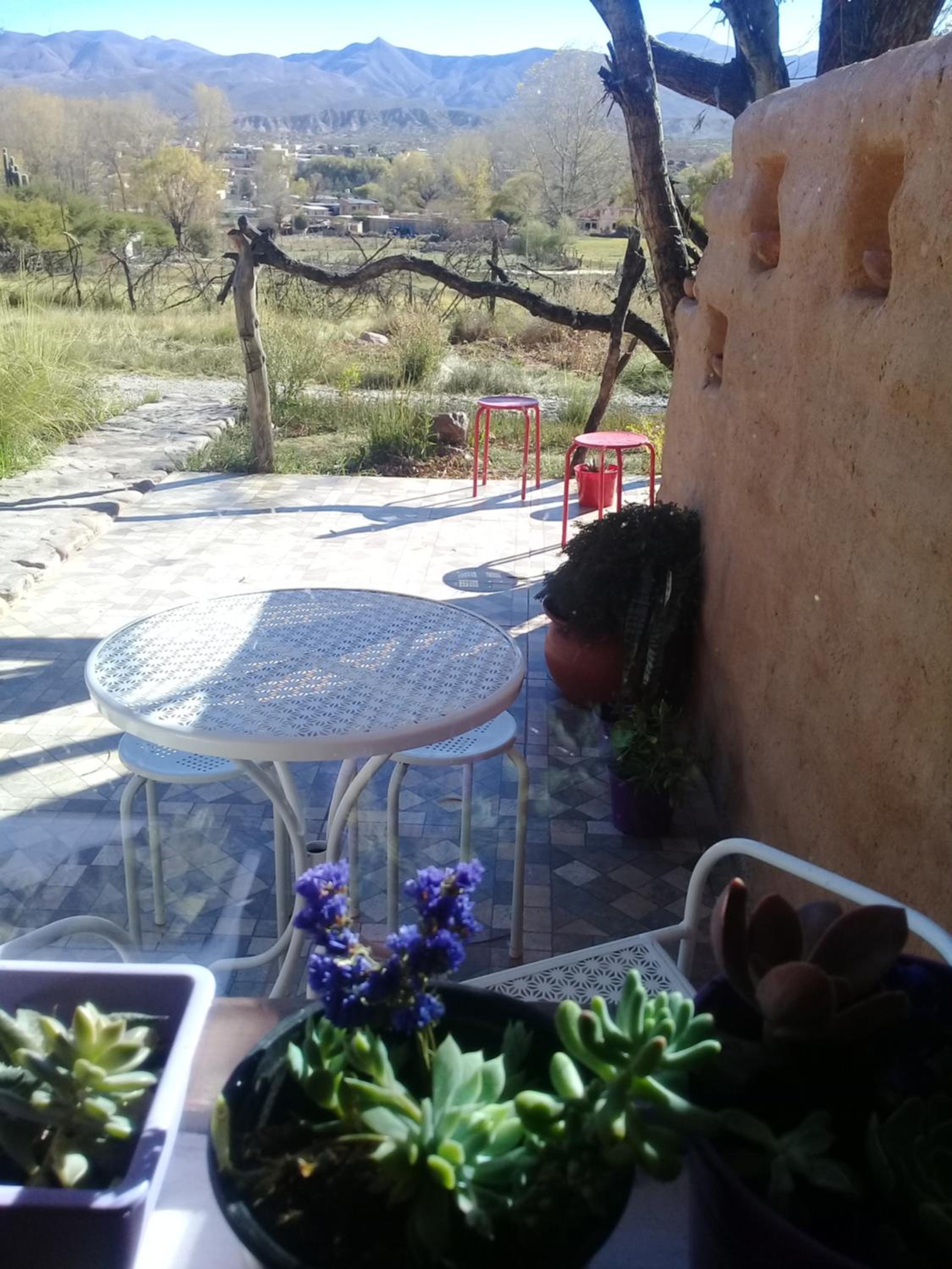 Cabaña El Cardón,casita en el campo quebradeño