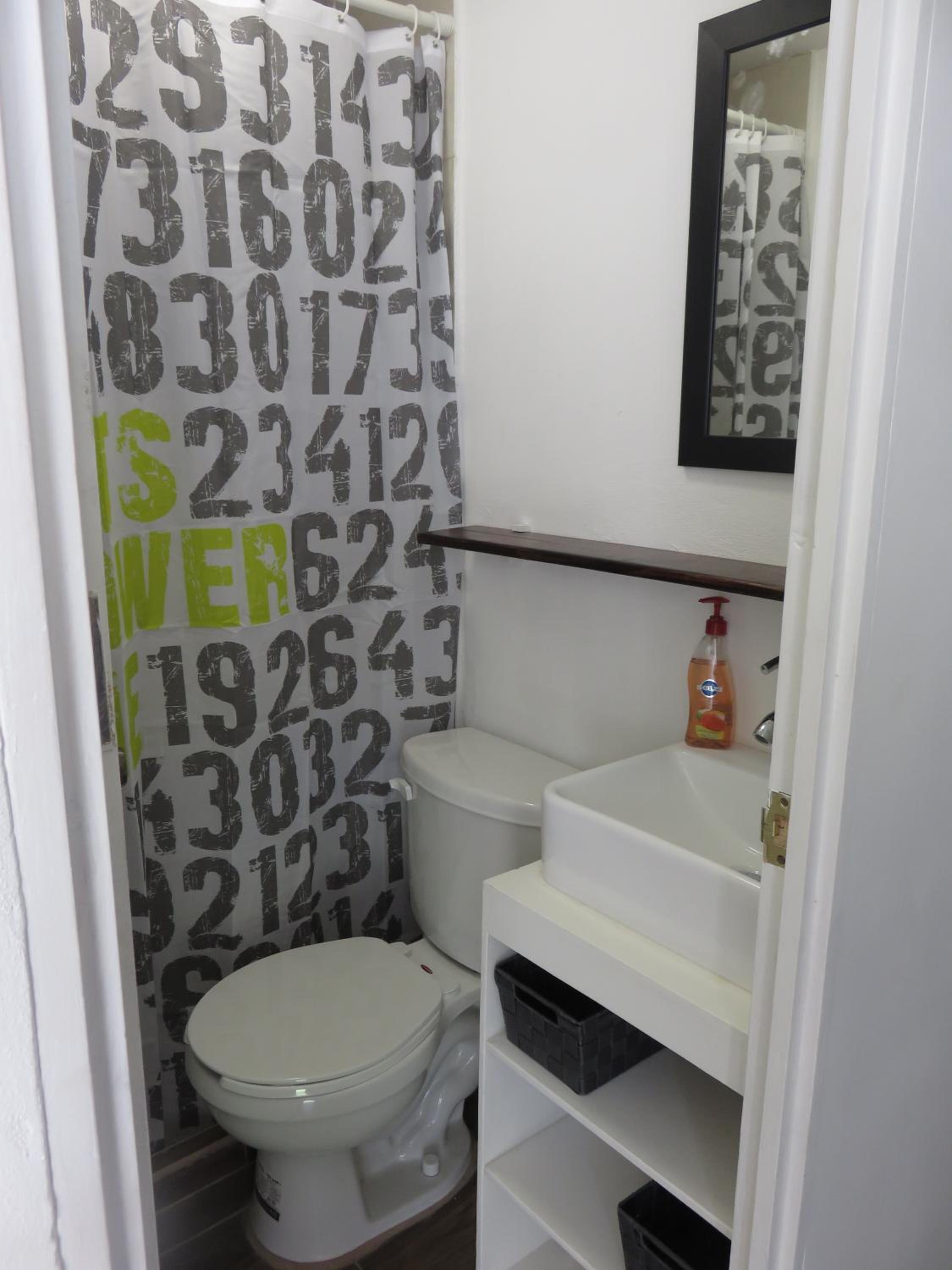 Casa Nova! PRIVATE BATHROOM AND ROOM