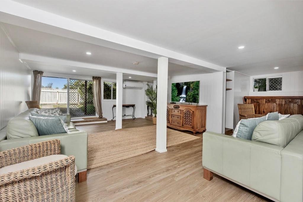 Oceanfront Beach House On Marine Parade