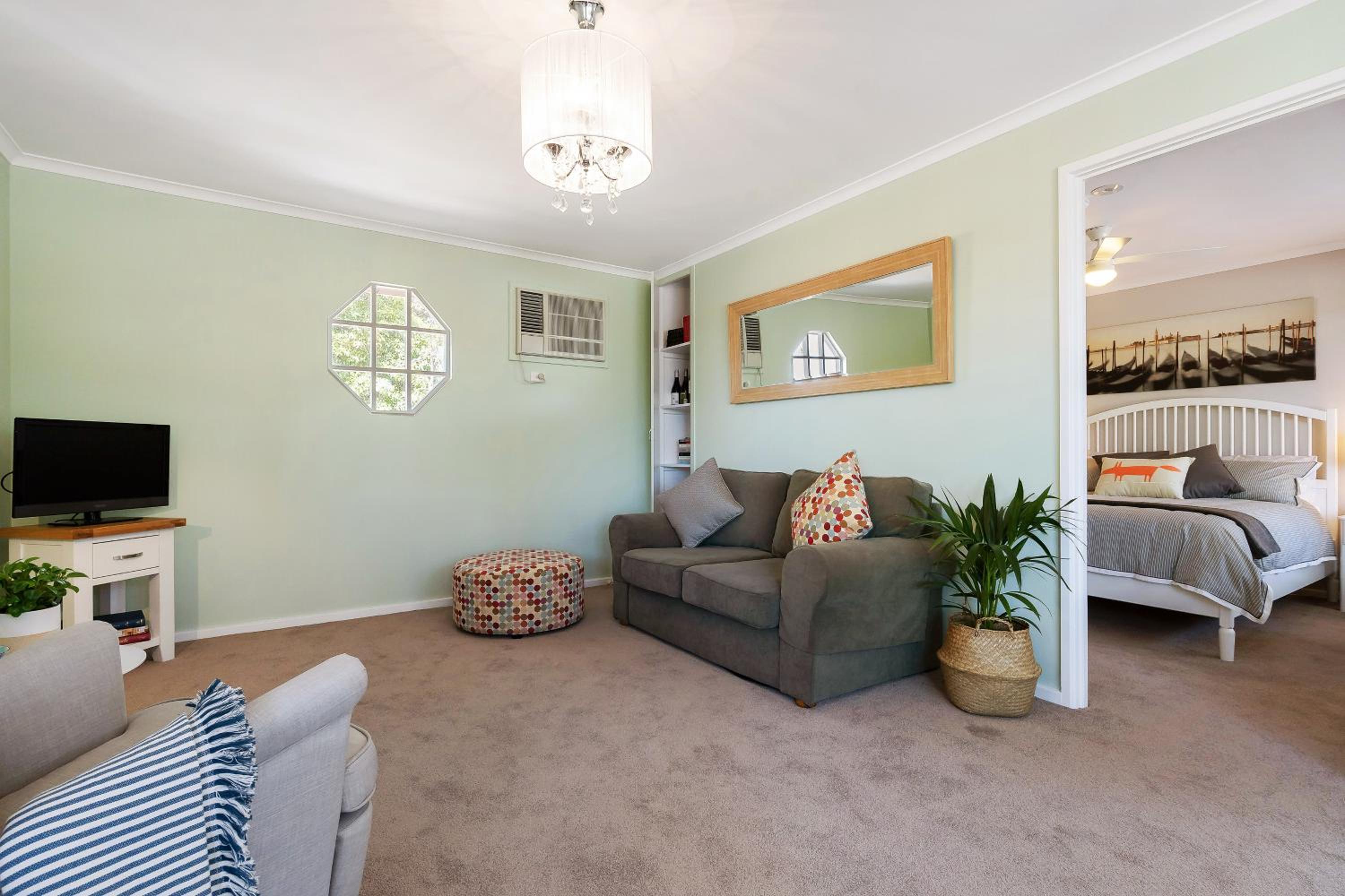 'In The Vines' Guest Cottage, Barossa Valley view 5