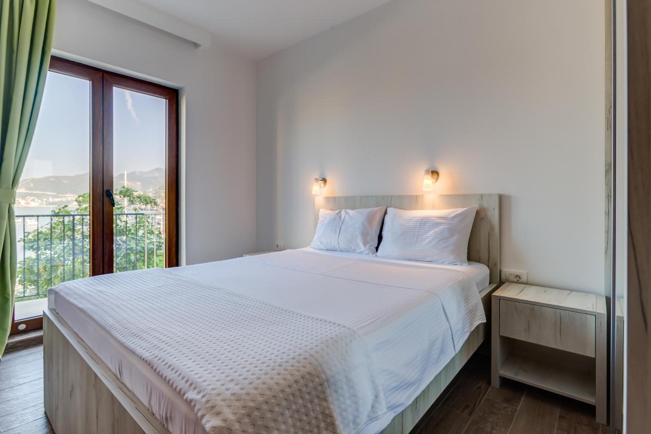Mima Apartments