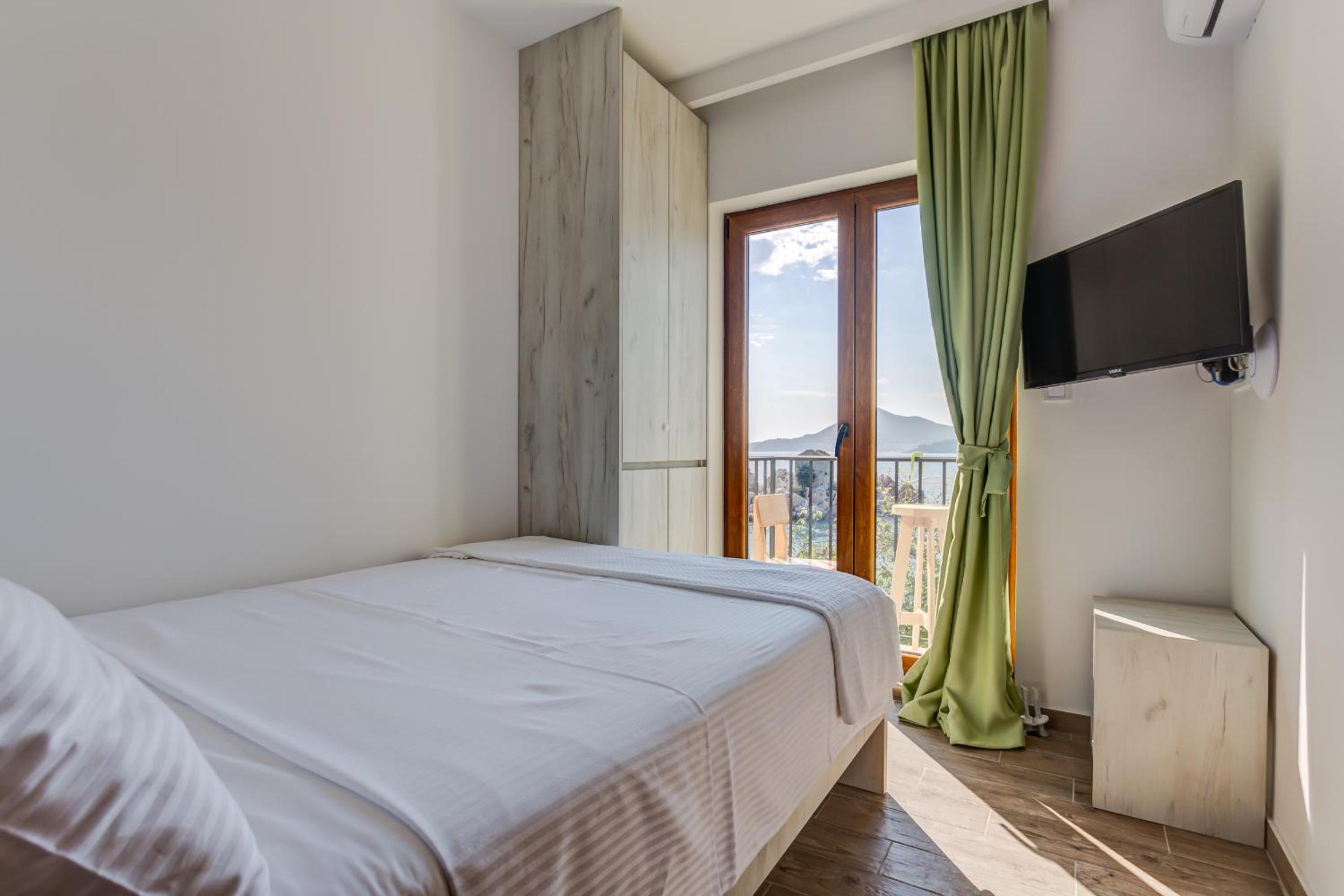 Mima Apartments