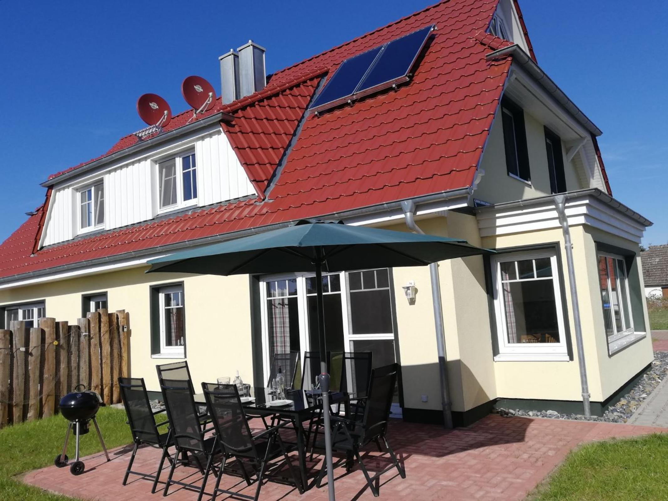 Ferienhäuser Hühnergott und Kranichnest, Sauna, Kamin und Garten